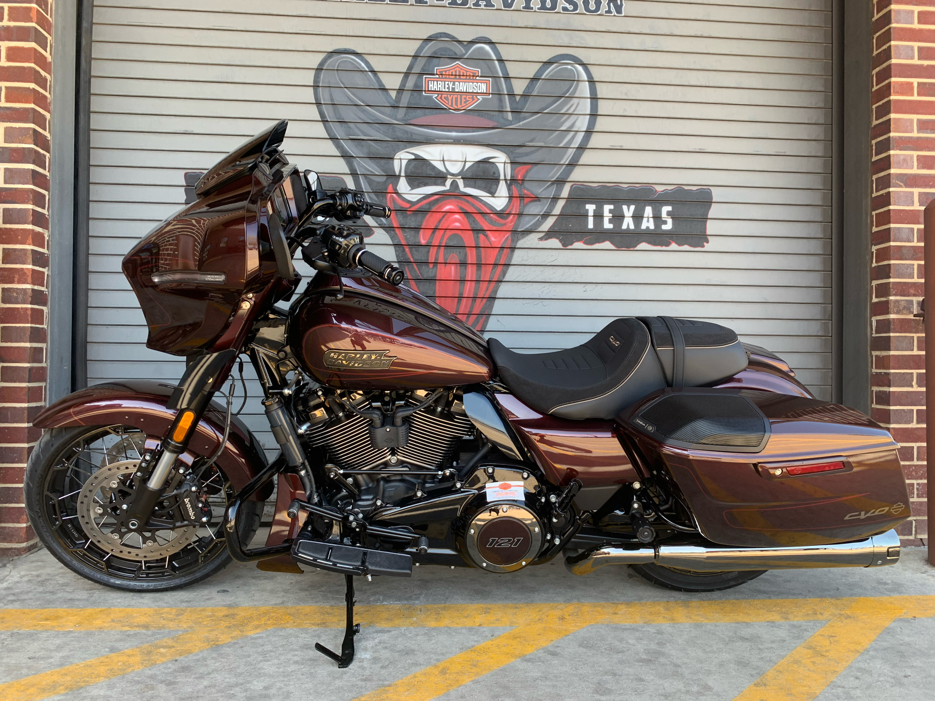 2024 Harley-Davidson CVO™ Street Glide® in Carrollton, Texas - Photo 10