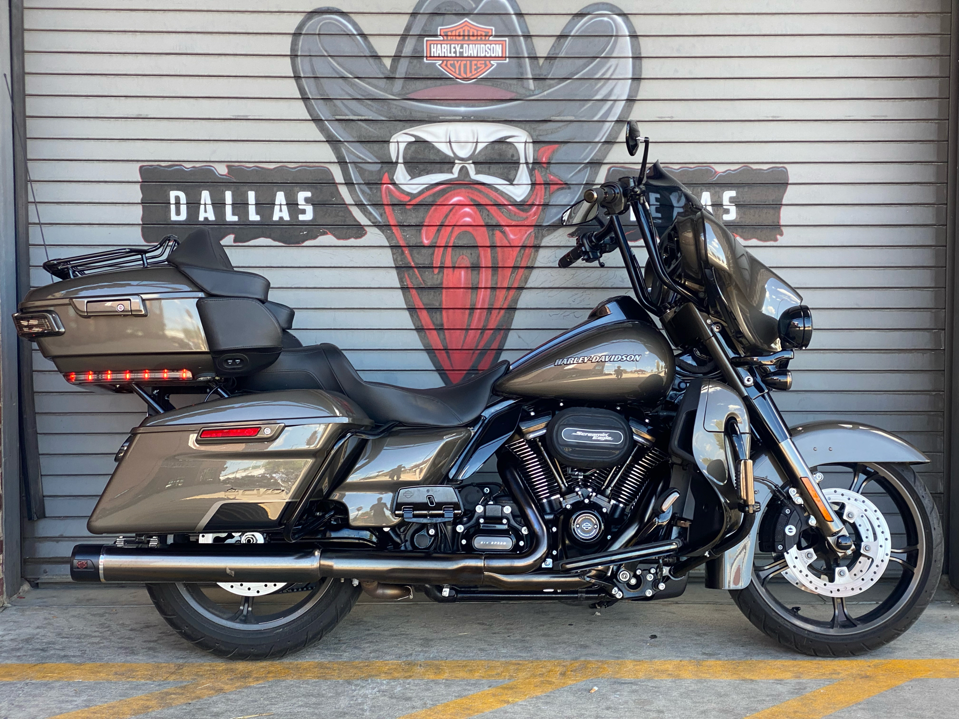 2021 Harley-Davidson CVO™ Limited in Carrollton, Texas - Photo 3