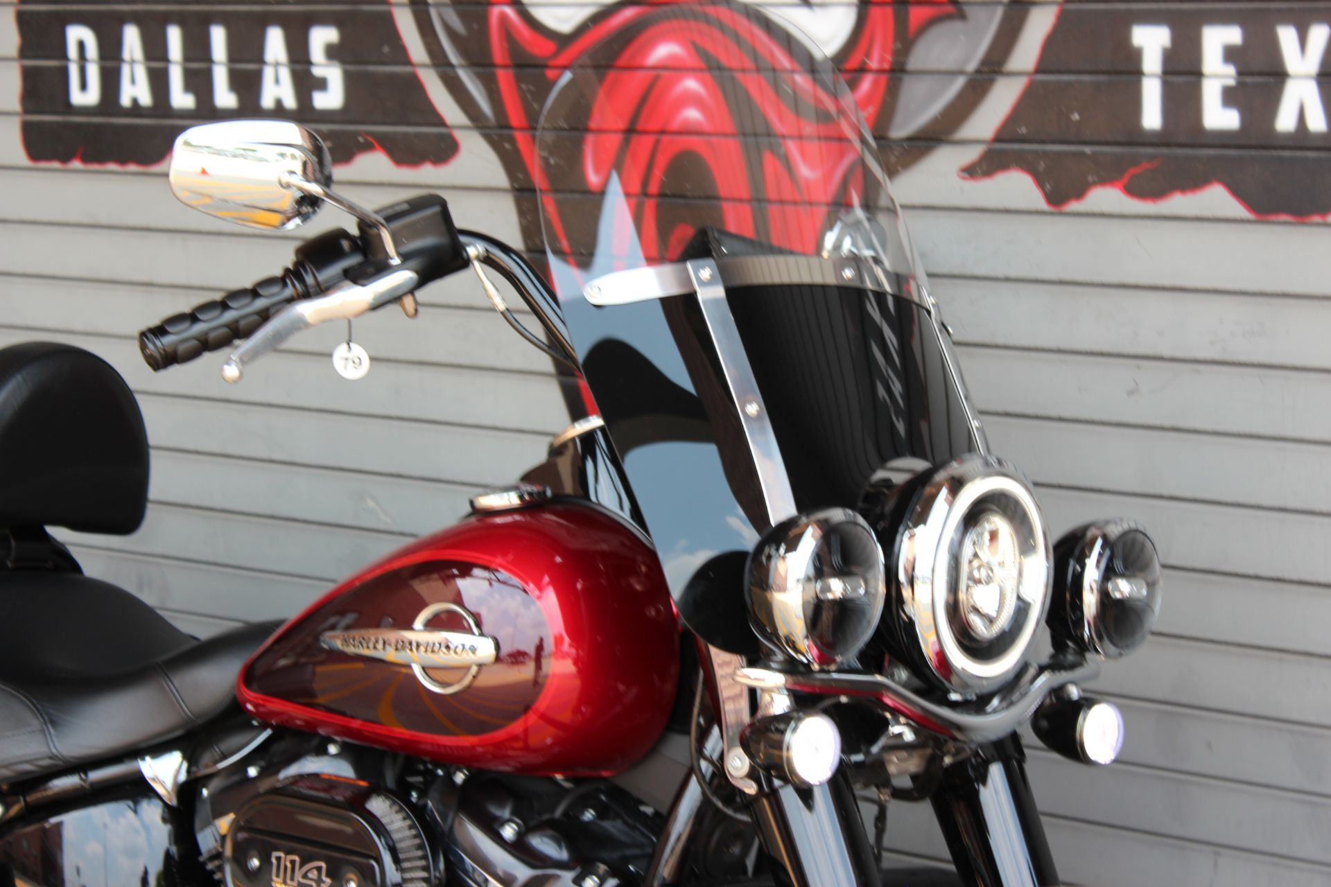2019 Harley-Davidson Heritage Classic 114 in Carrollton, Texas - Photo 2