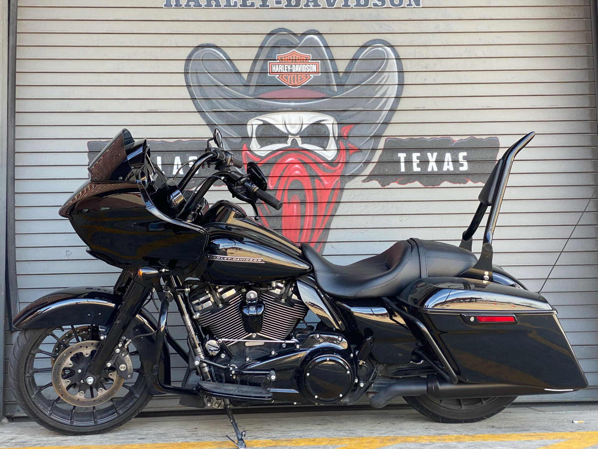 2018 Harley-Davidson Road Glide® Special in Carrollton, Texas - Photo 11