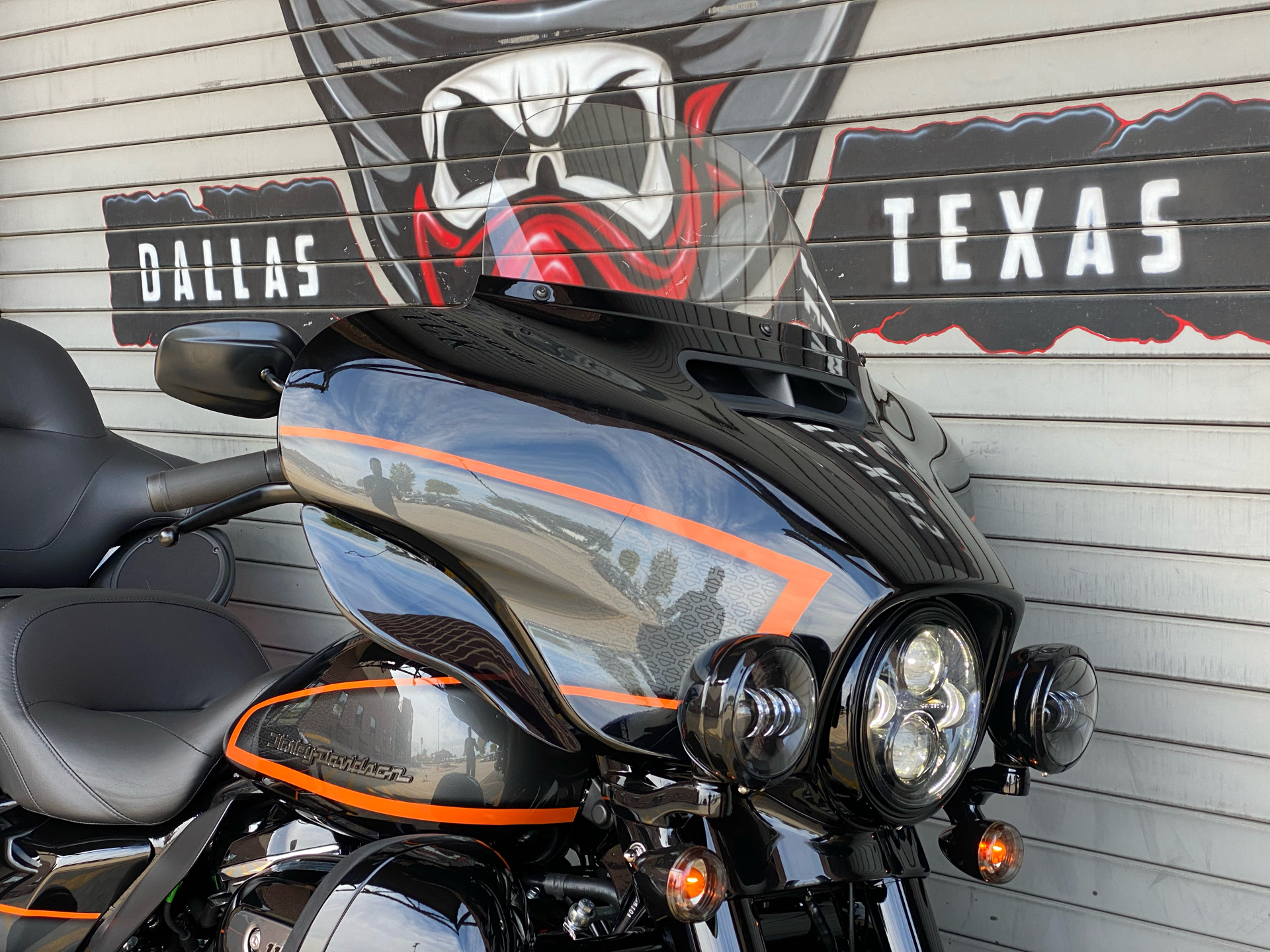 2022 Harley-Davidson Ultra Limited in Carrollton, Texas - Photo 2