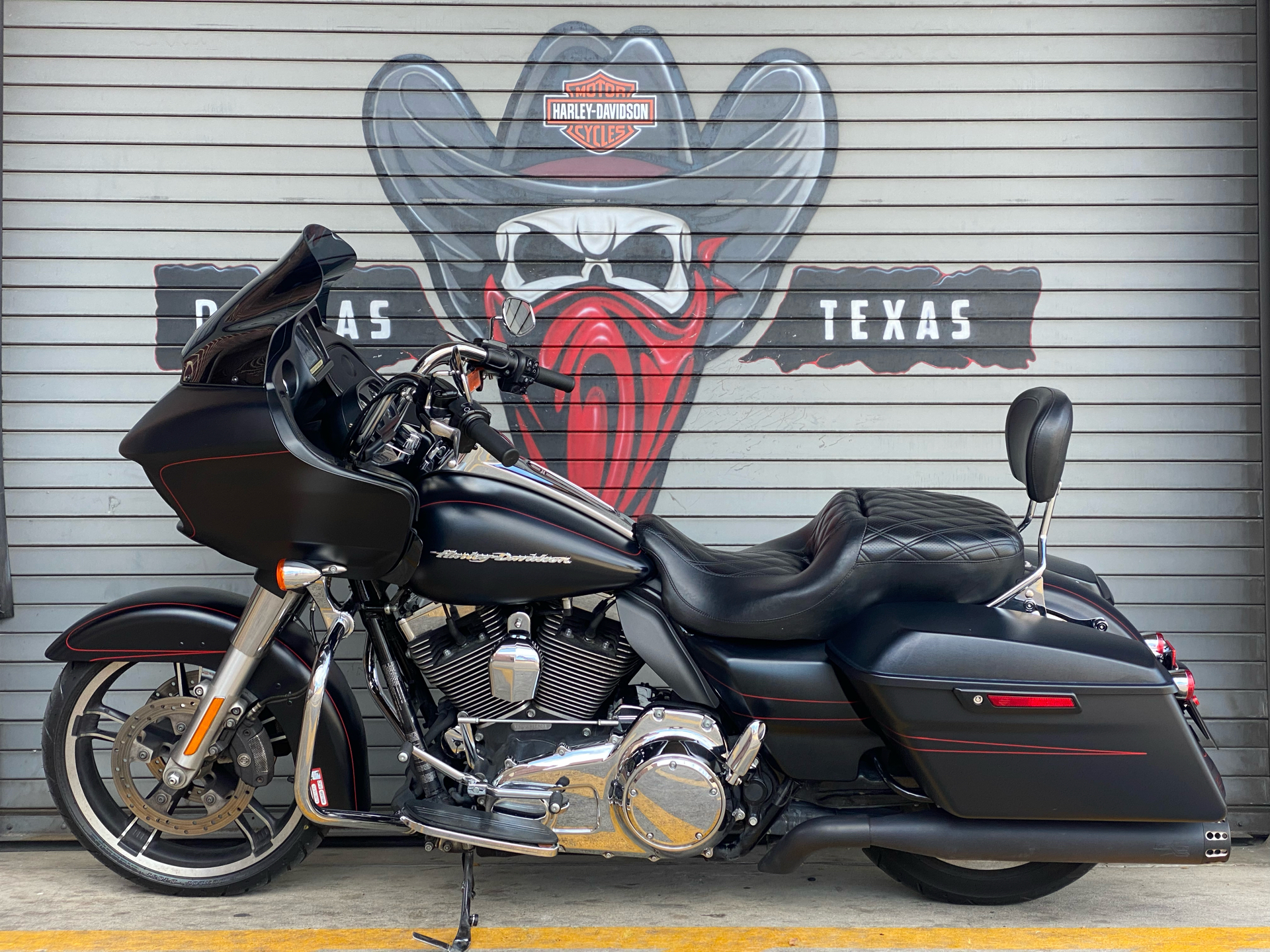 2015 Harley-Davidson Road Glide® Special in Carrollton, Texas - Photo 13