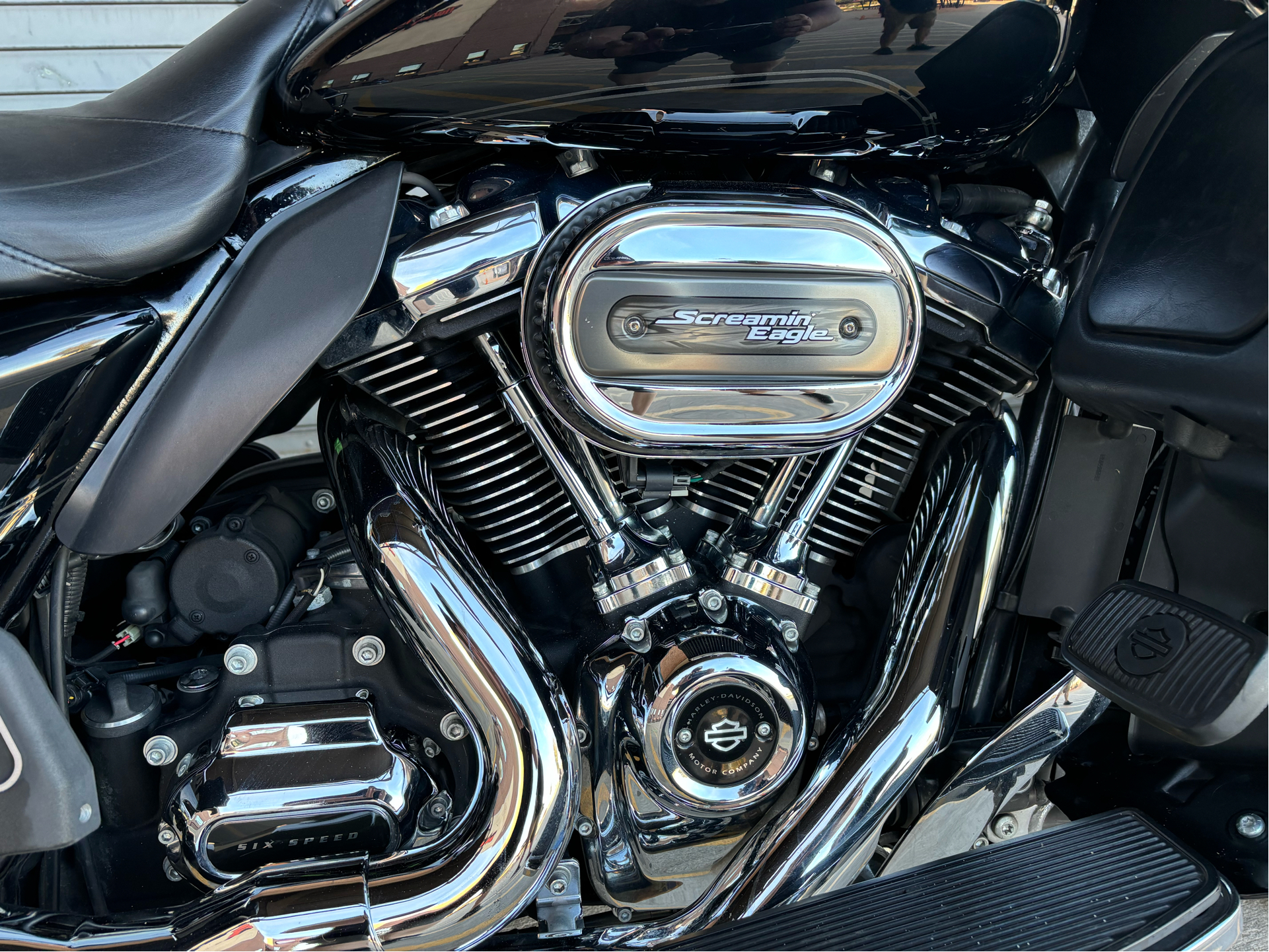 2018 Harley-Davidson Road Glide® Ultra in Carrollton, Texas - Photo 6