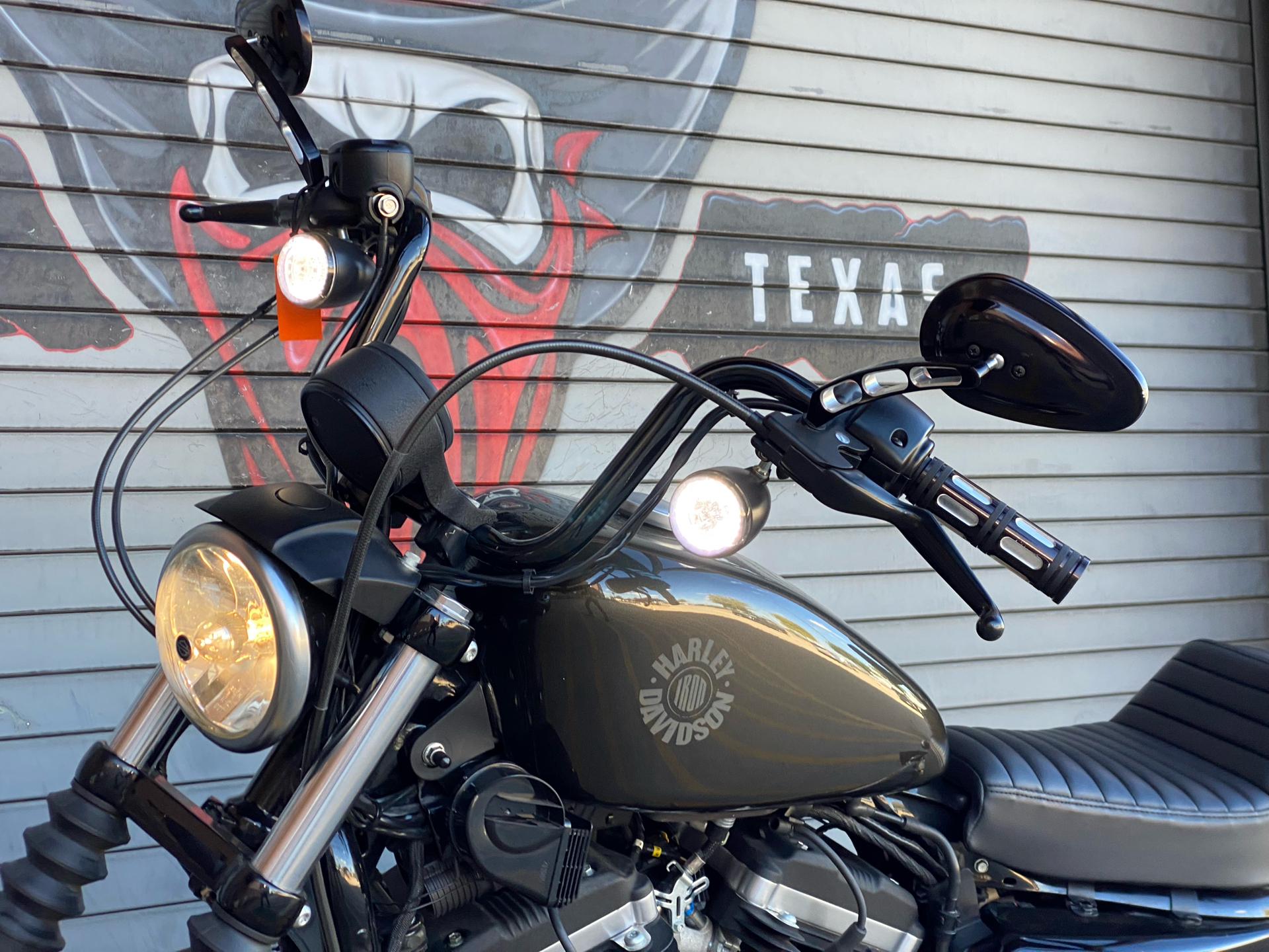 2020 Harley-Davidson Iron 883™ in Carrollton, Texas - Photo 16
