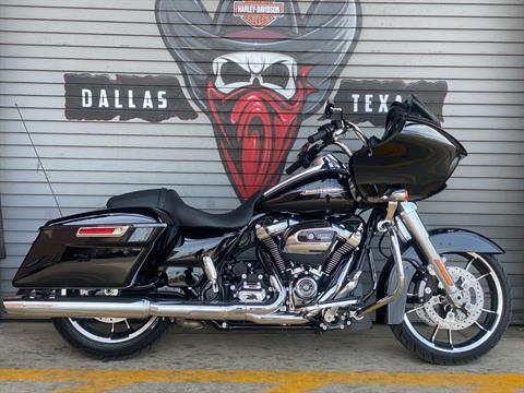 2017 Harley-Davidson Road Glide® Special in Carrollton, Texas - Photo 3