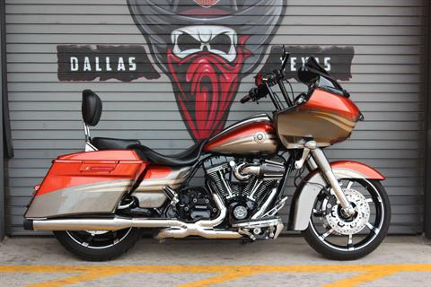 2013 Harley-Davidson CVO™ Road Glide® Custom in Carrollton, Texas - Photo 3