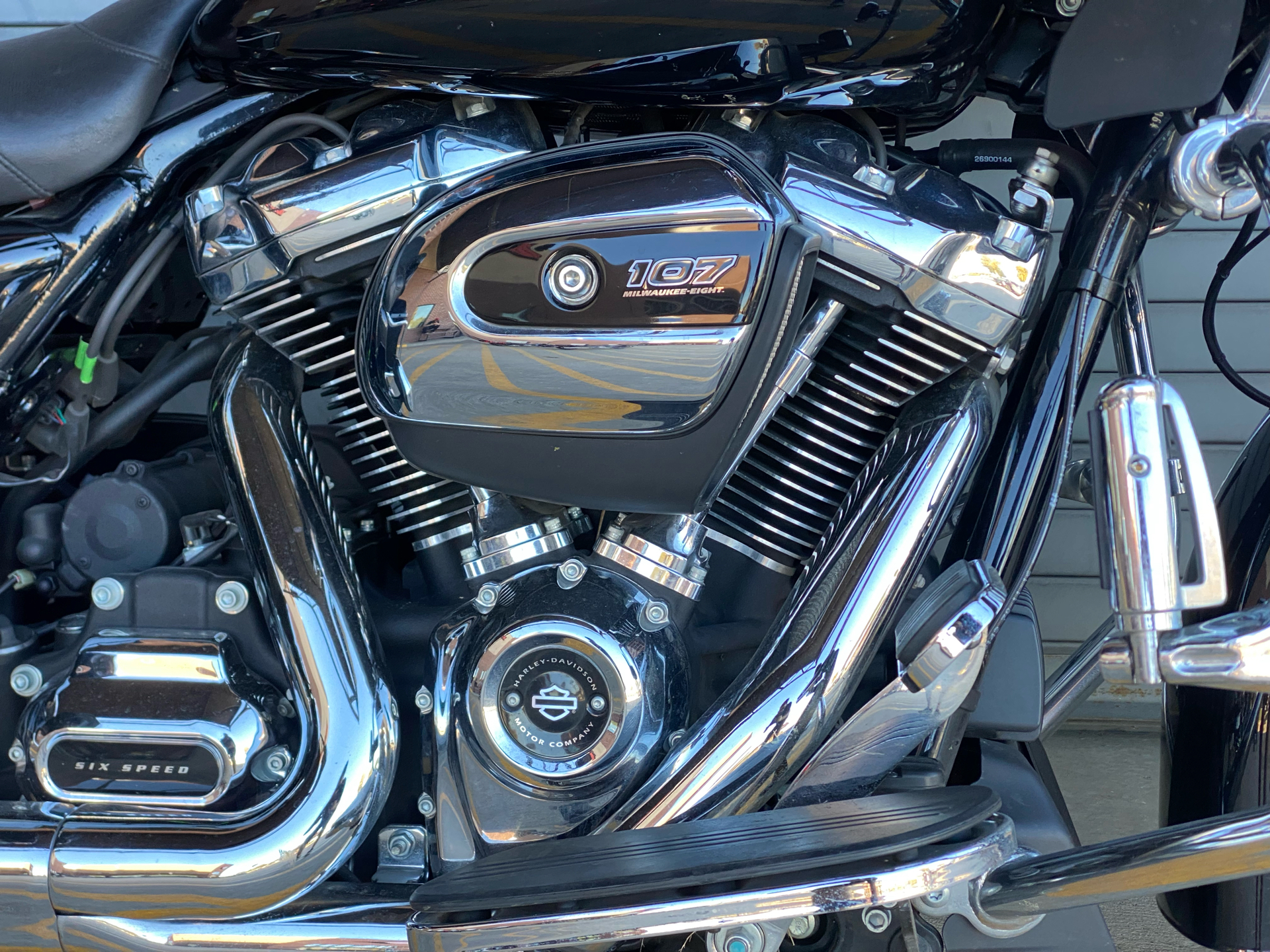 2018 Harley-Davidson Road Glide® in Carrollton, Texas - Photo 6