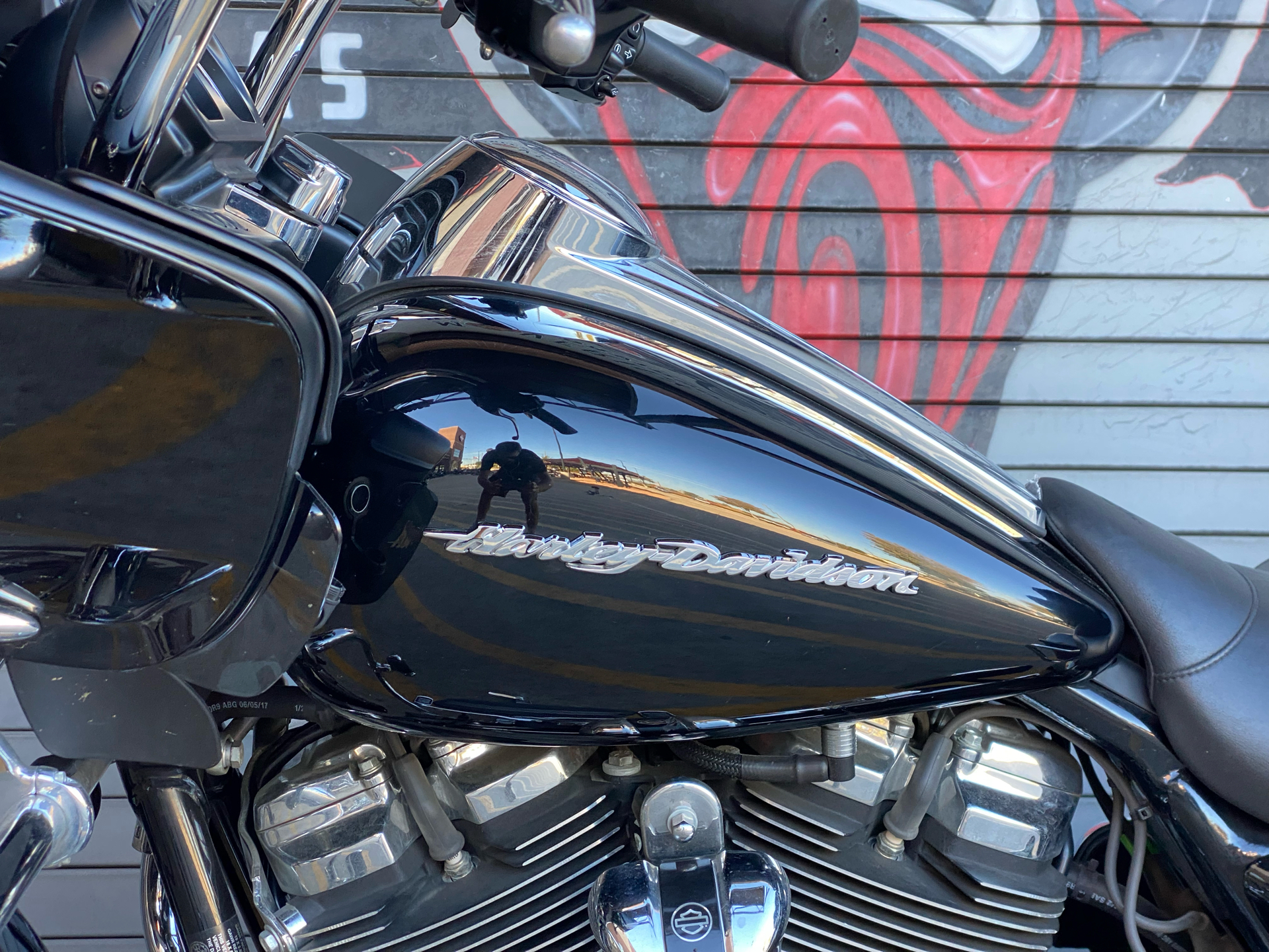 2018 Harley-Davidson Road Glide® in Carrollton, Texas - Photo 16