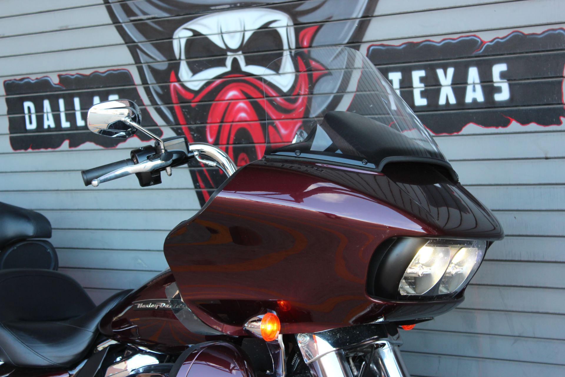 2019 Harley-Davidson Road Glide® Ultra in Carrollton, Texas - Photo 2