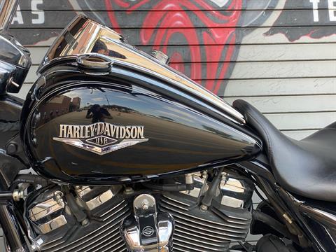 2017 Harley-Davidson Road King® in Carrollton, Texas - Photo 17