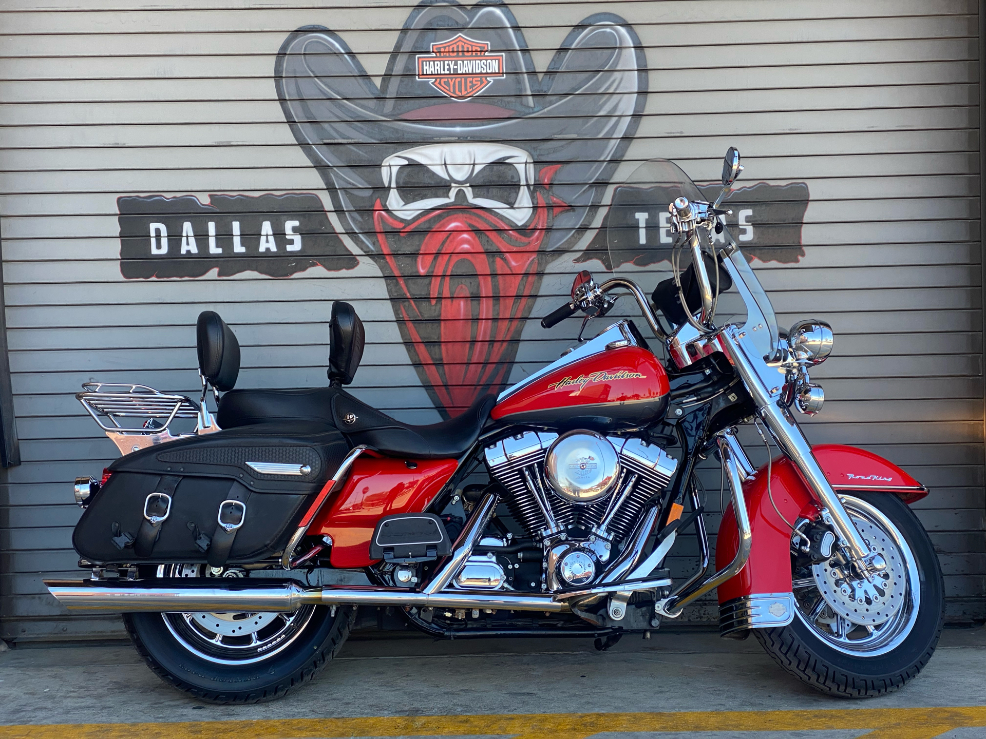 2006 Harley-Davidson Road King® Classic in Carrollton, Texas - Photo 3