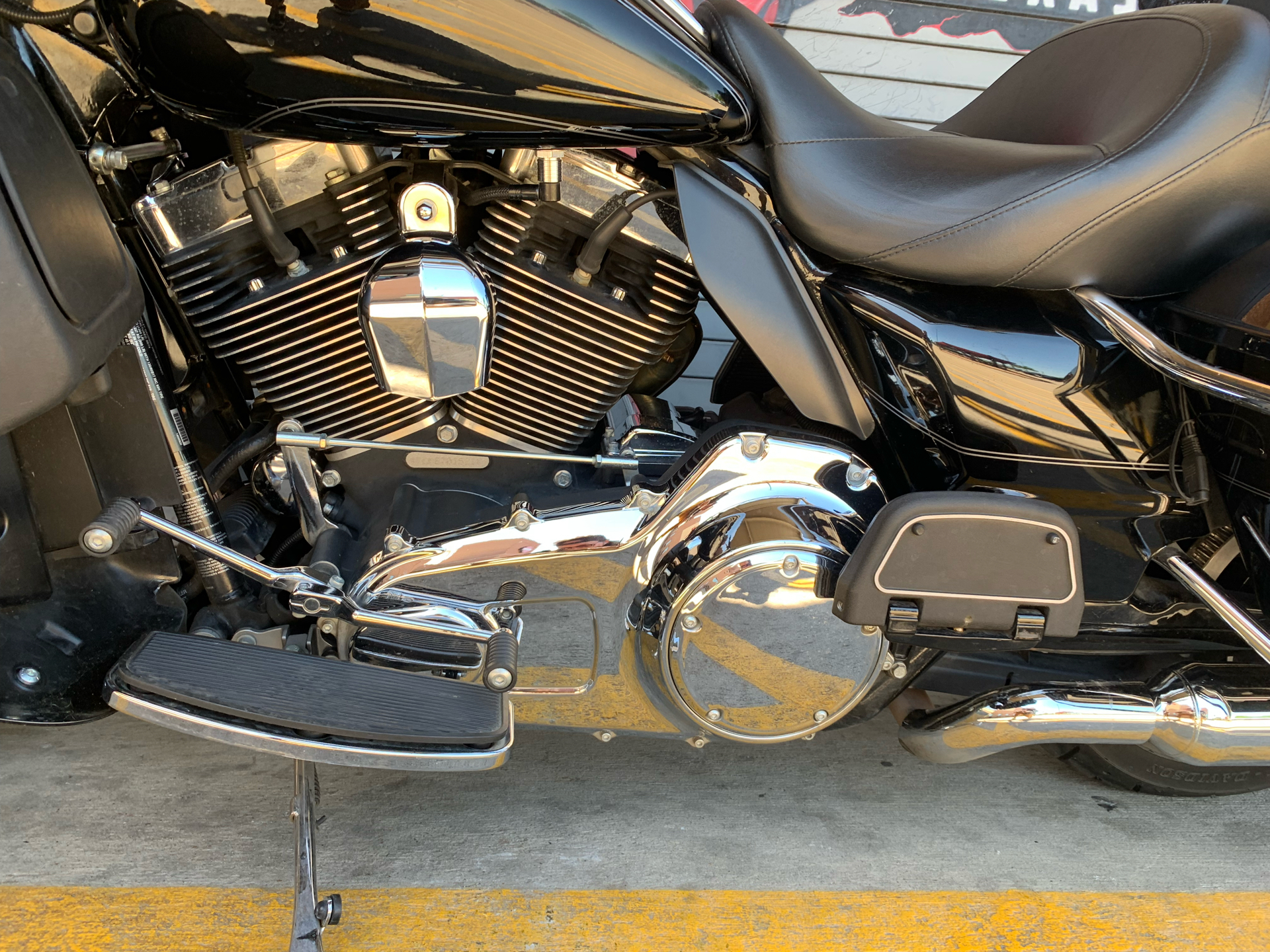 2014 Harley-Davidson Electra Glide® Ultra Classic® in Carrollton, Texas - Photo 14