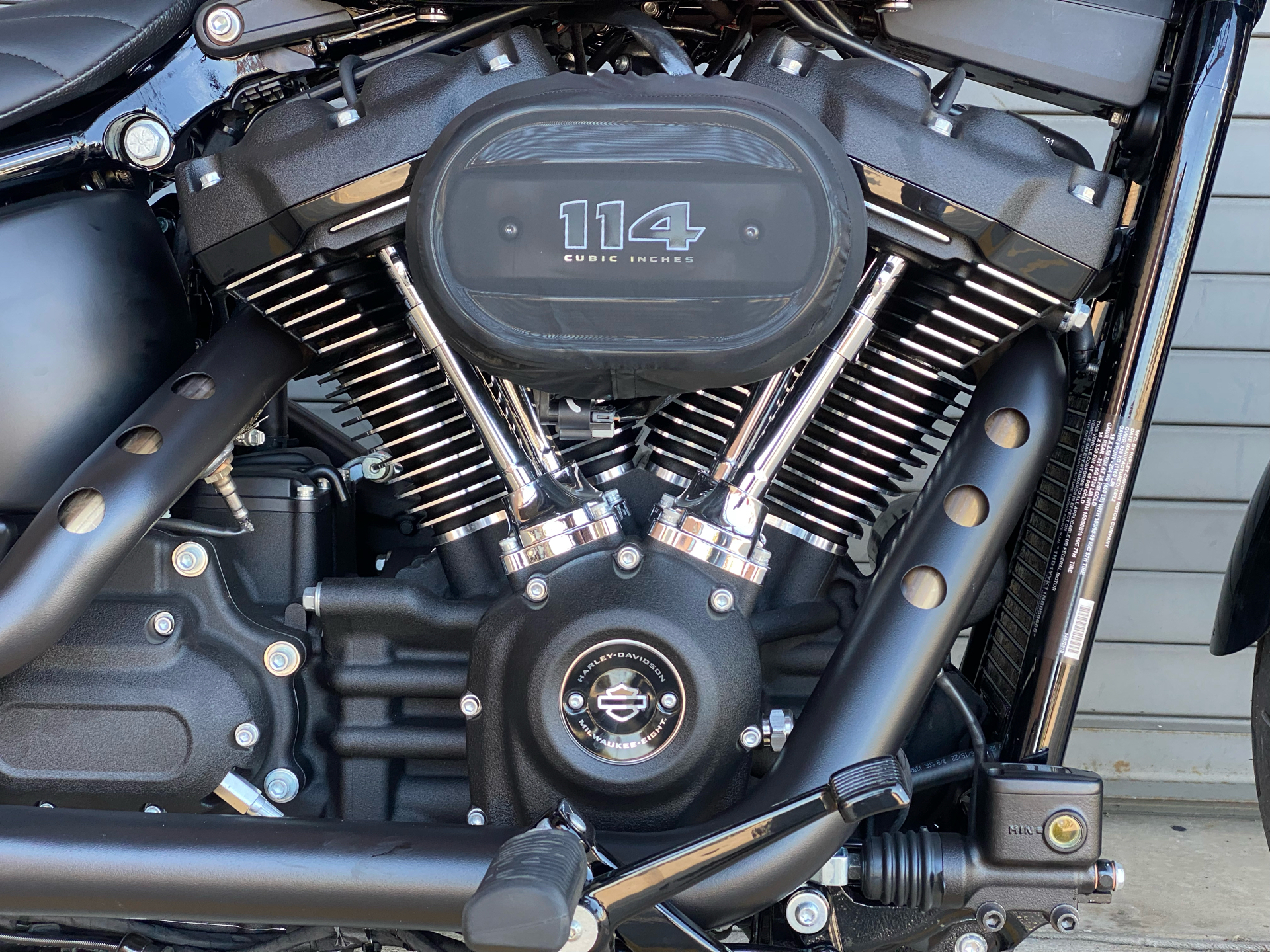 2022 Harley-Davidson Street Bob® 114 in Carrollton, Texas - Photo 6