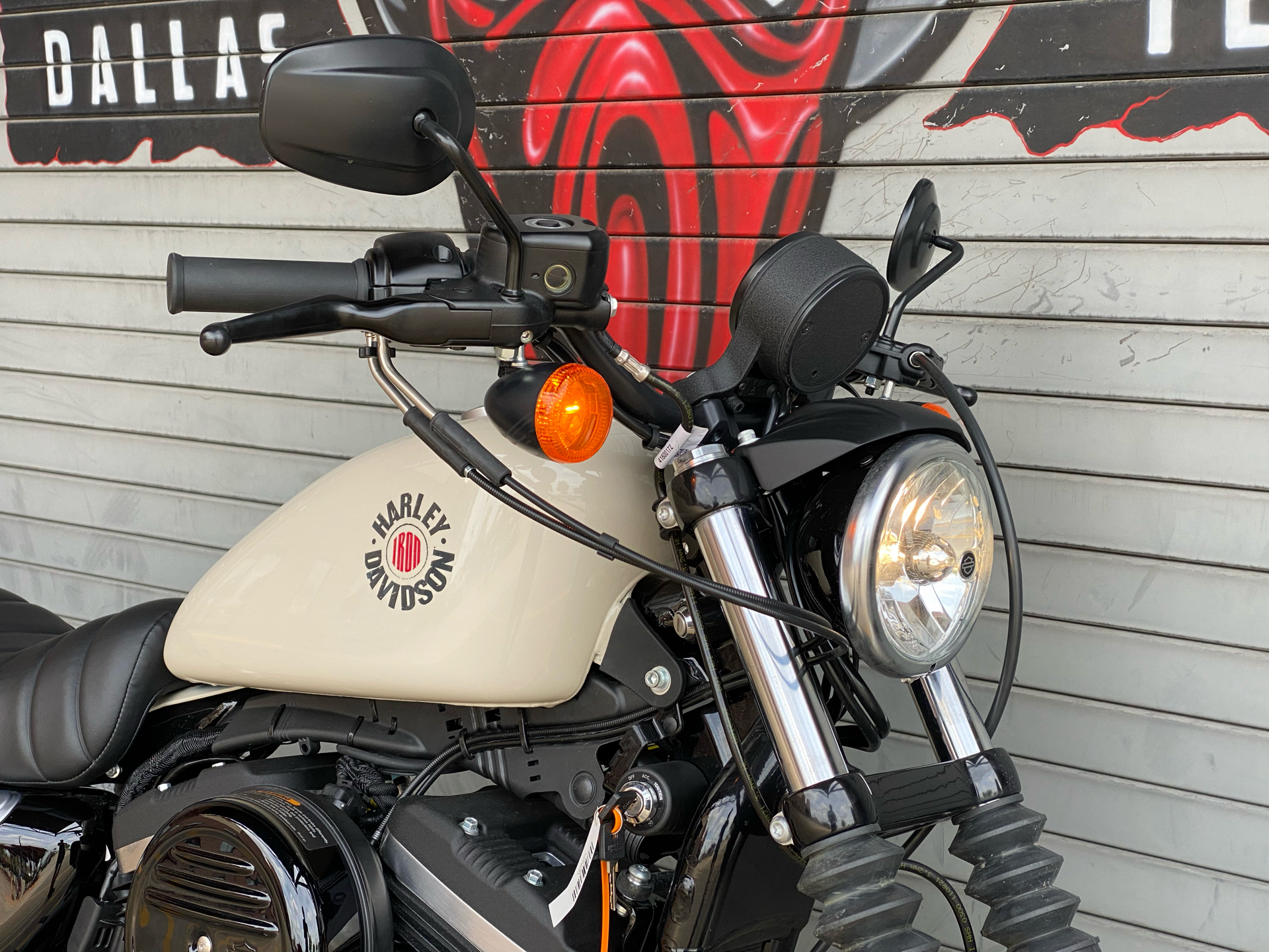 2022 Harley-Davidson Iron 883™ in Carrollton, Texas - Photo 2