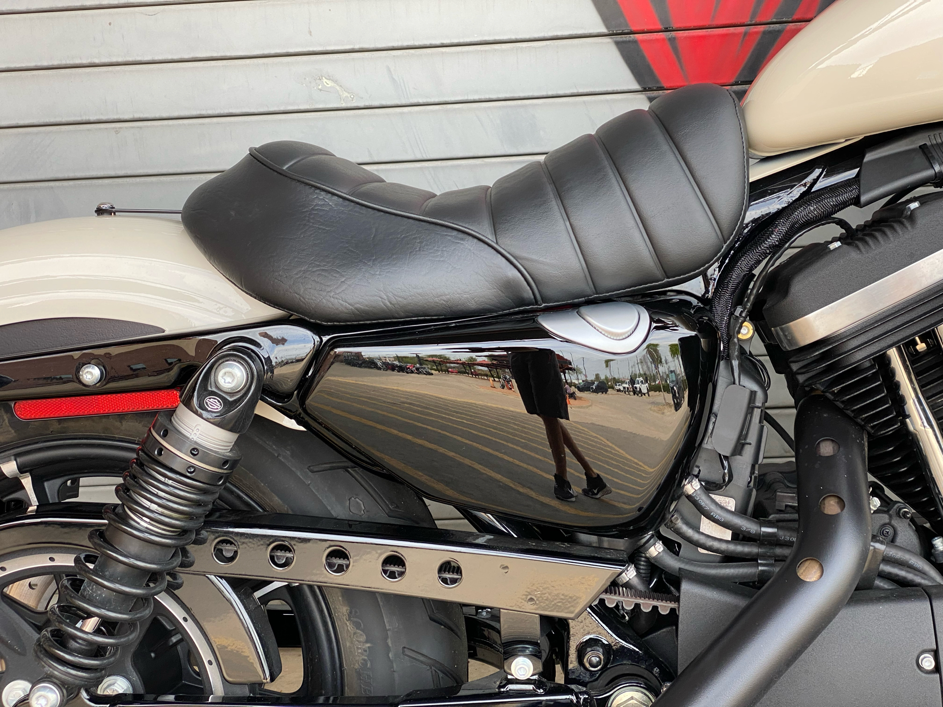 2022 Harley-Davidson Iron 883™ in Carrollton, Texas - Photo 9