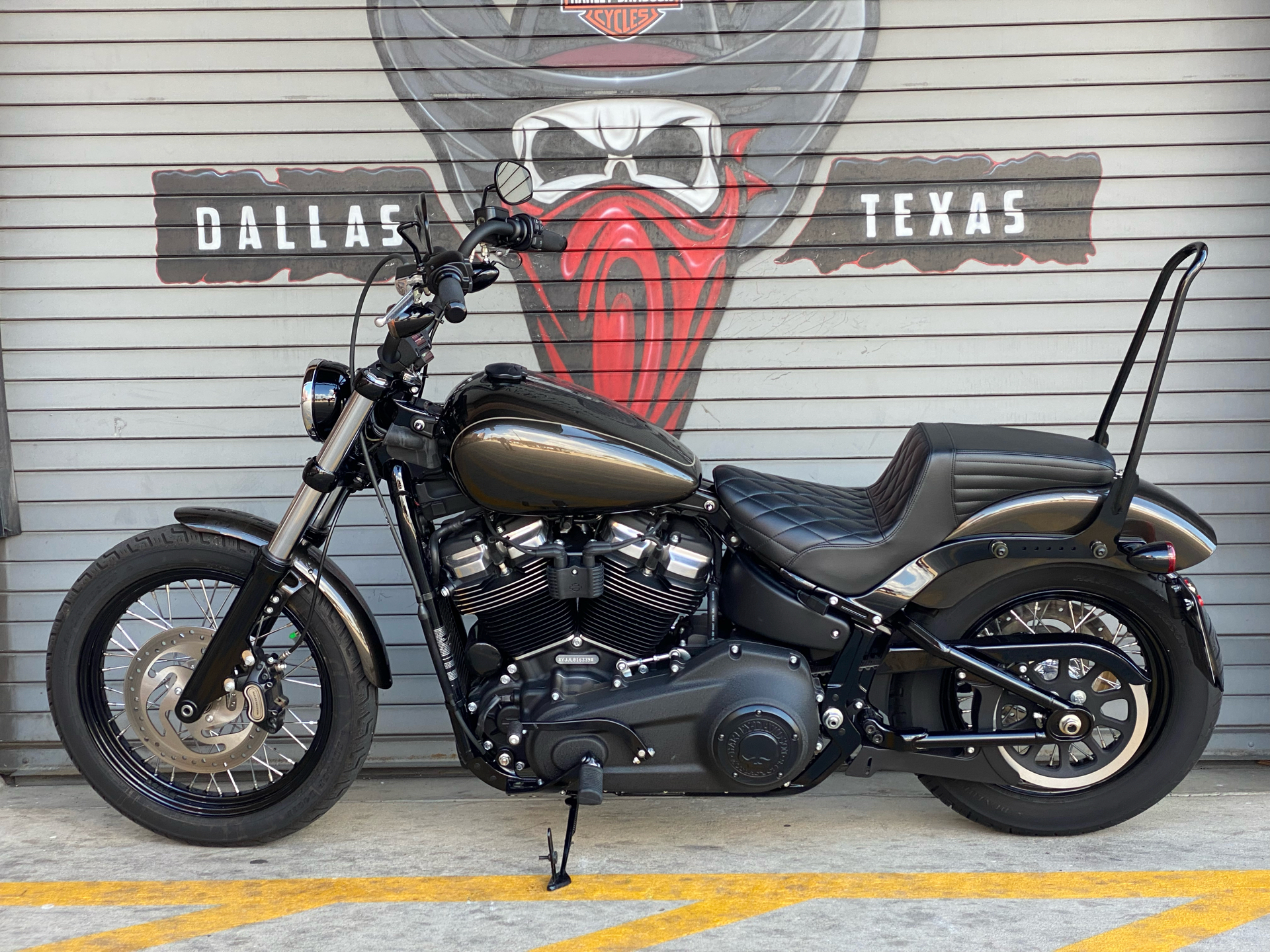 2020 Harley-Davidson Street Bob® in Carrollton, Texas - Photo 11