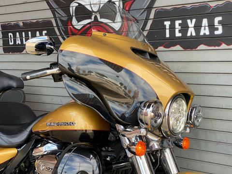 2017 Harley-Davidson Ultra Limited in Carrollton, Texas - Photo 2