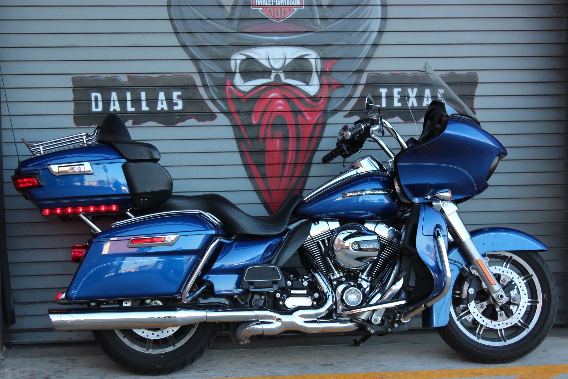 2016 Harley-Davidson Road Glide® Ultra in Carrollton, Texas - Photo 3