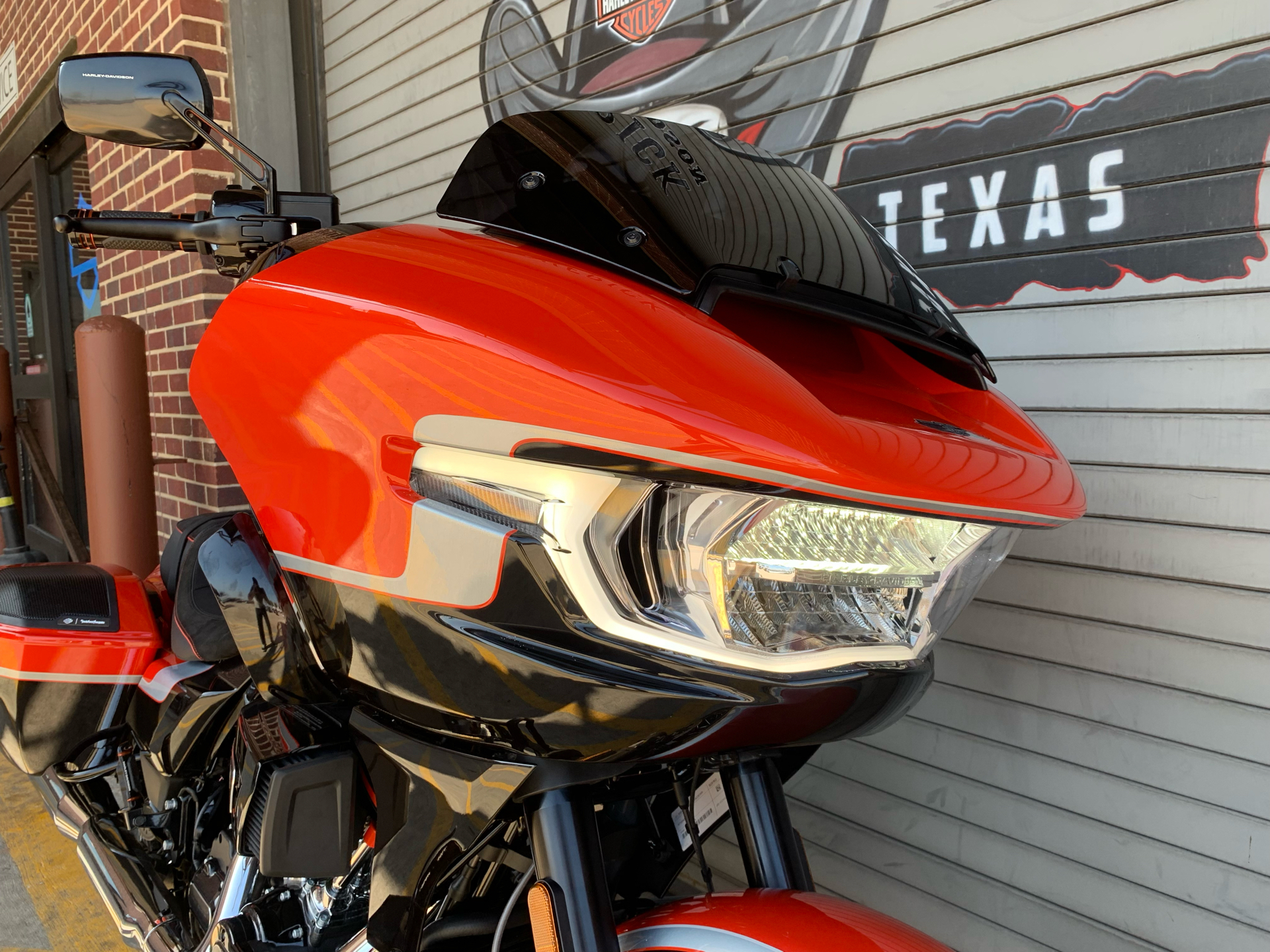 2024 Harley-Davidson CVO™ Road Glide® in Carrollton, Texas - Photo 2