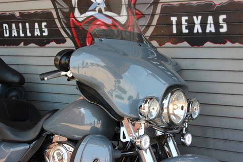 2013 Harley-Davidson Electra Glide® Ultra Limited in Carrollton, Texas - Photo 2