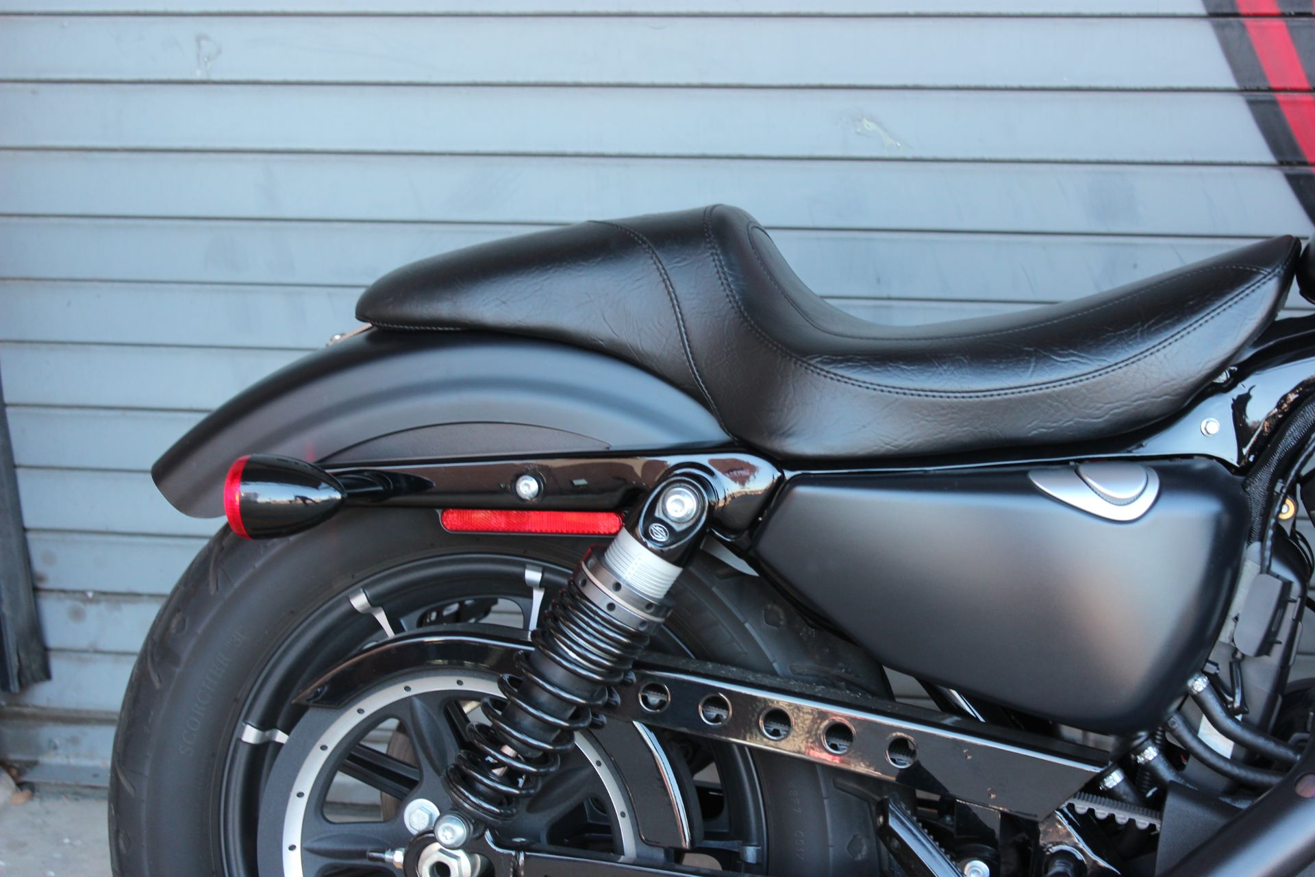 2021 Harley-Davidson Iron 883™ in Carrollton, Texas - Photo 9