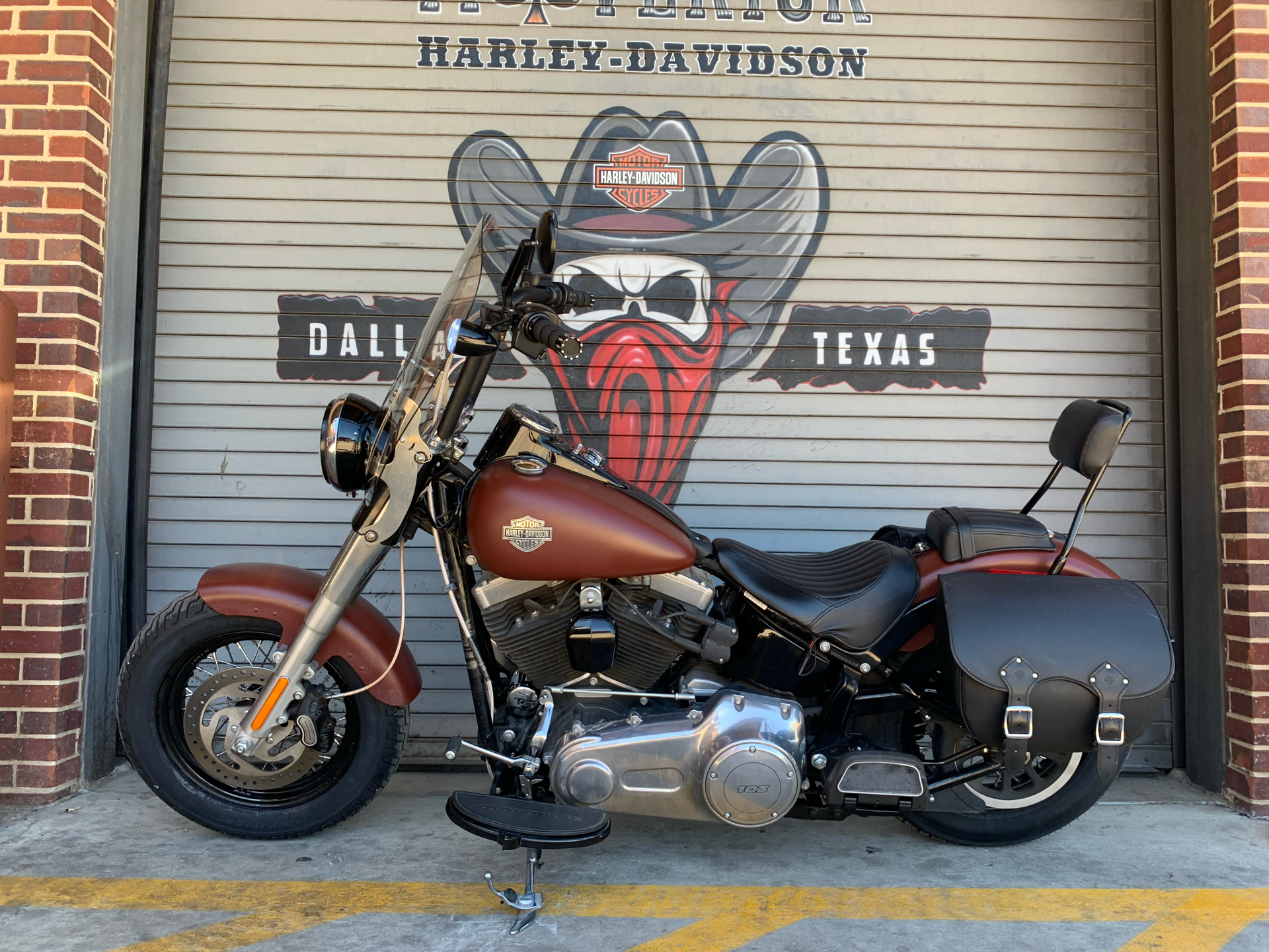 2017 Harley-Davidson Softail Slim® in Carrollton, Texas - Photo 10