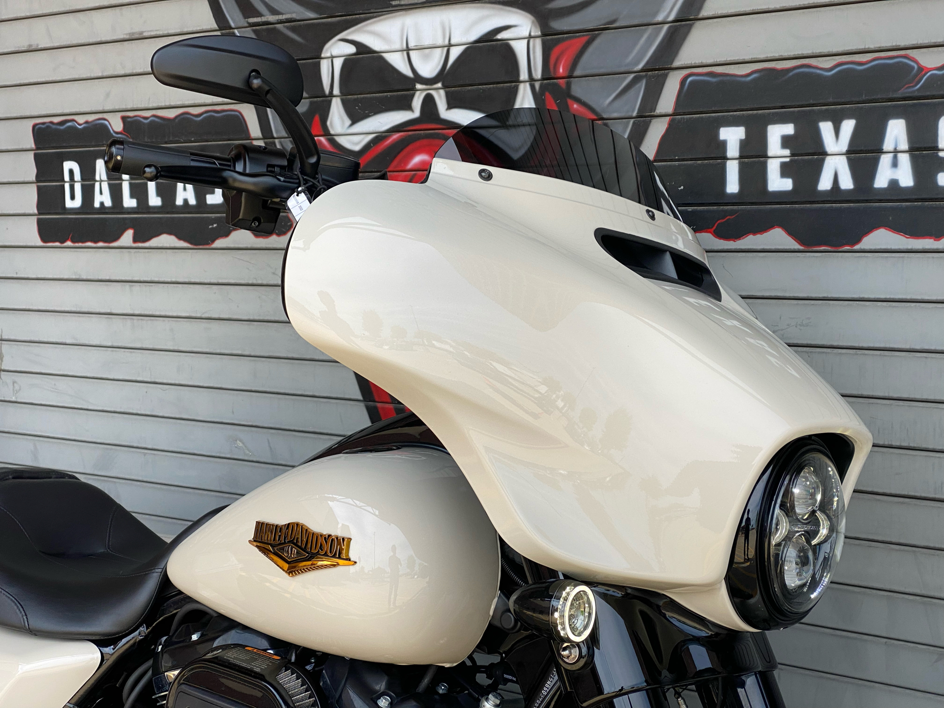 2022 Harley-Davidson Street Glide® Special in Carrollton, Texas - Photo 2