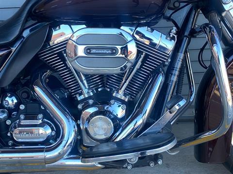 2011 Harley-Davidson Street Glide® in Carrollton, Texas - Photo 7