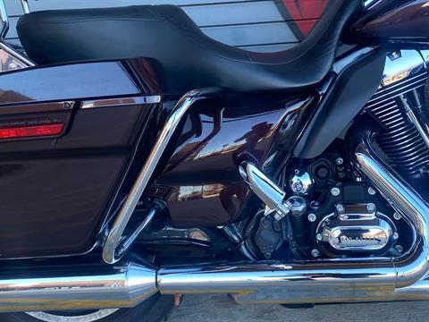 2011 Harley-Davidson Street Glide® in Carrollton, Texas - Photo 8