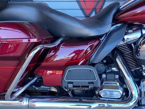 2017 Harley-Davidson Ultra Limited in Carrollton, Texas - Photo 8
