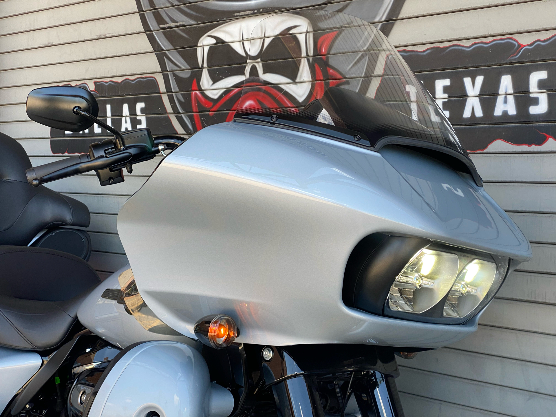 2023 Harley-Davidson Road Glide® Limited in Carrollton, Texas - Photo 2
