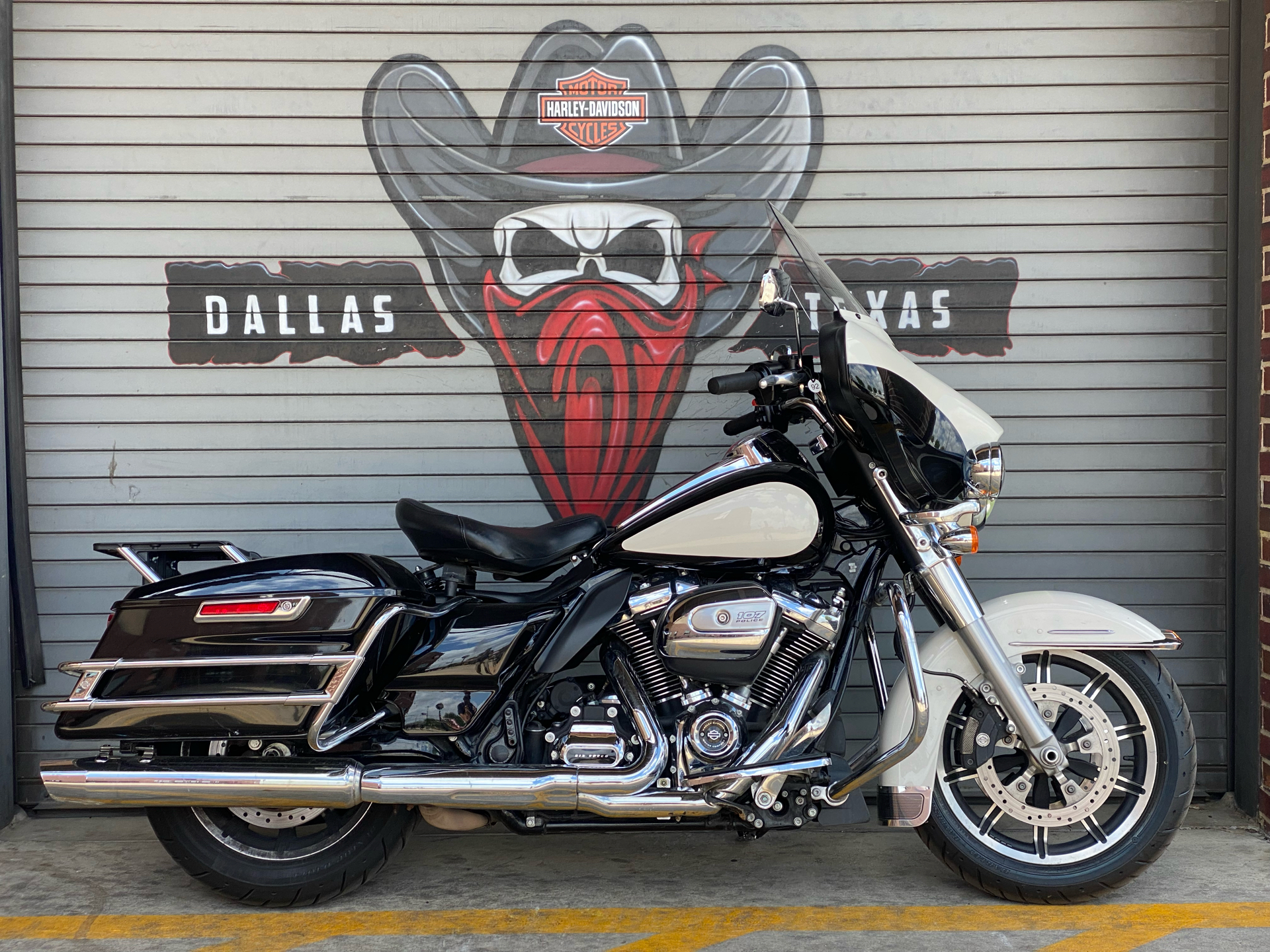2018 Harley-Davidson Police Electra Glide Standard in Carrollton, Texas - Photo 3