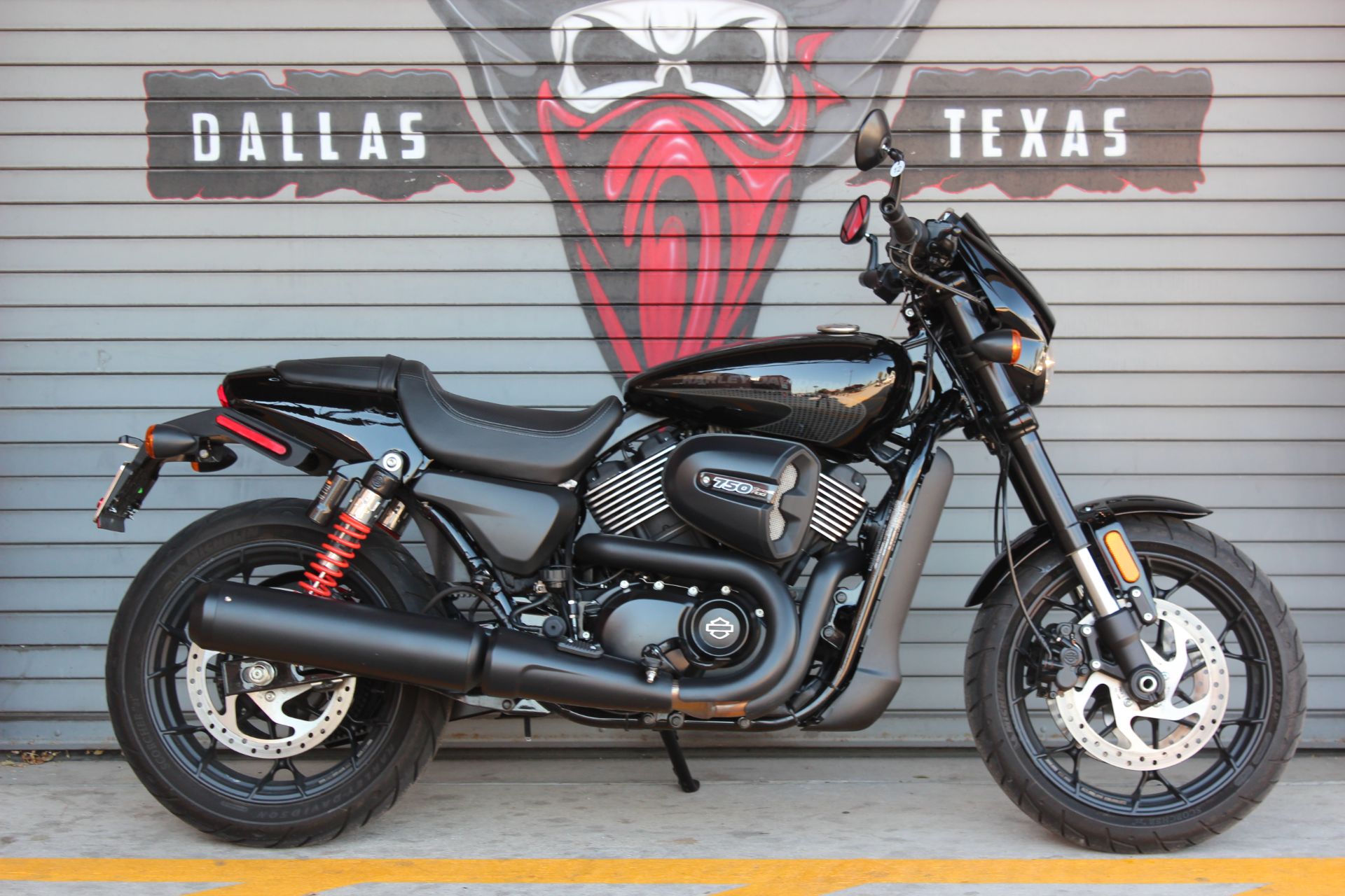 2018 Harley-Davidson Street Rod® in Carrollton, Texas - Photo 3