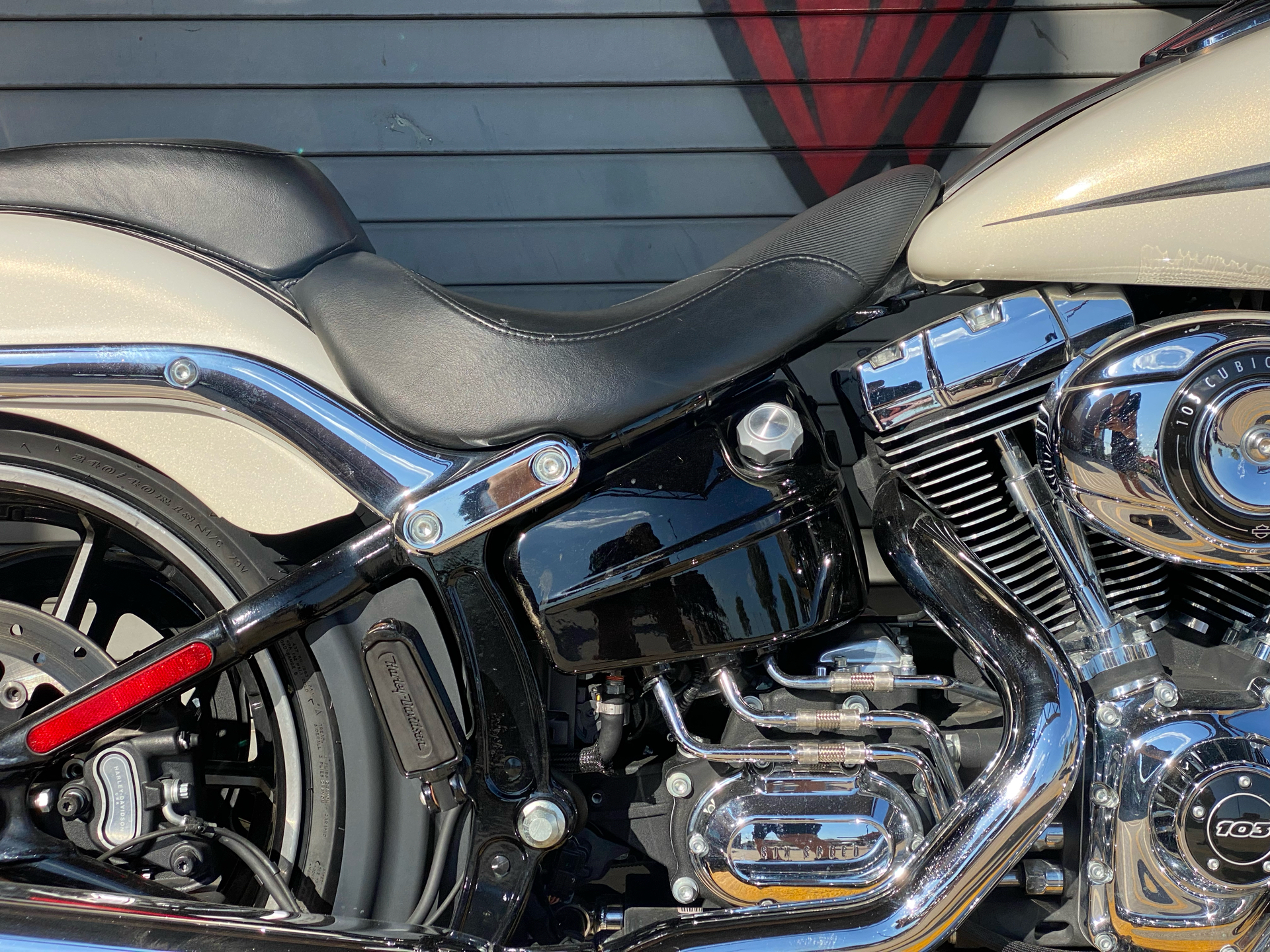 2014 Harley-Davidson Breakout® in Carrollton, Texas - Photo 5