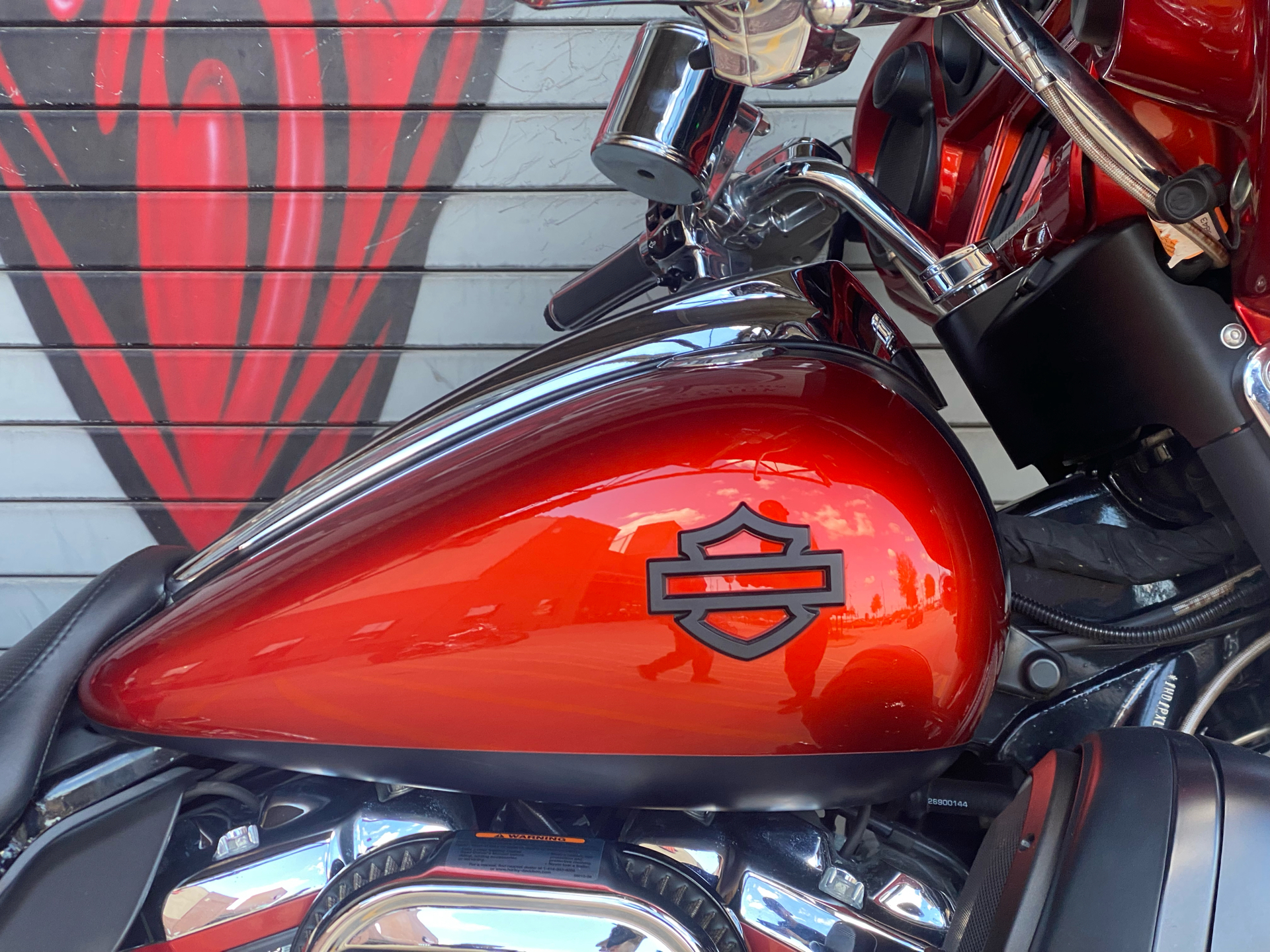 2018 Harley-Davidson CVO™ Street Glide® in Carrollton, Texas - Photo 6