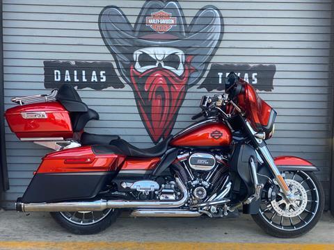 2018 Harley-Davidson CVO™ Street Glide® in Carrollton, Texas - Photo 3