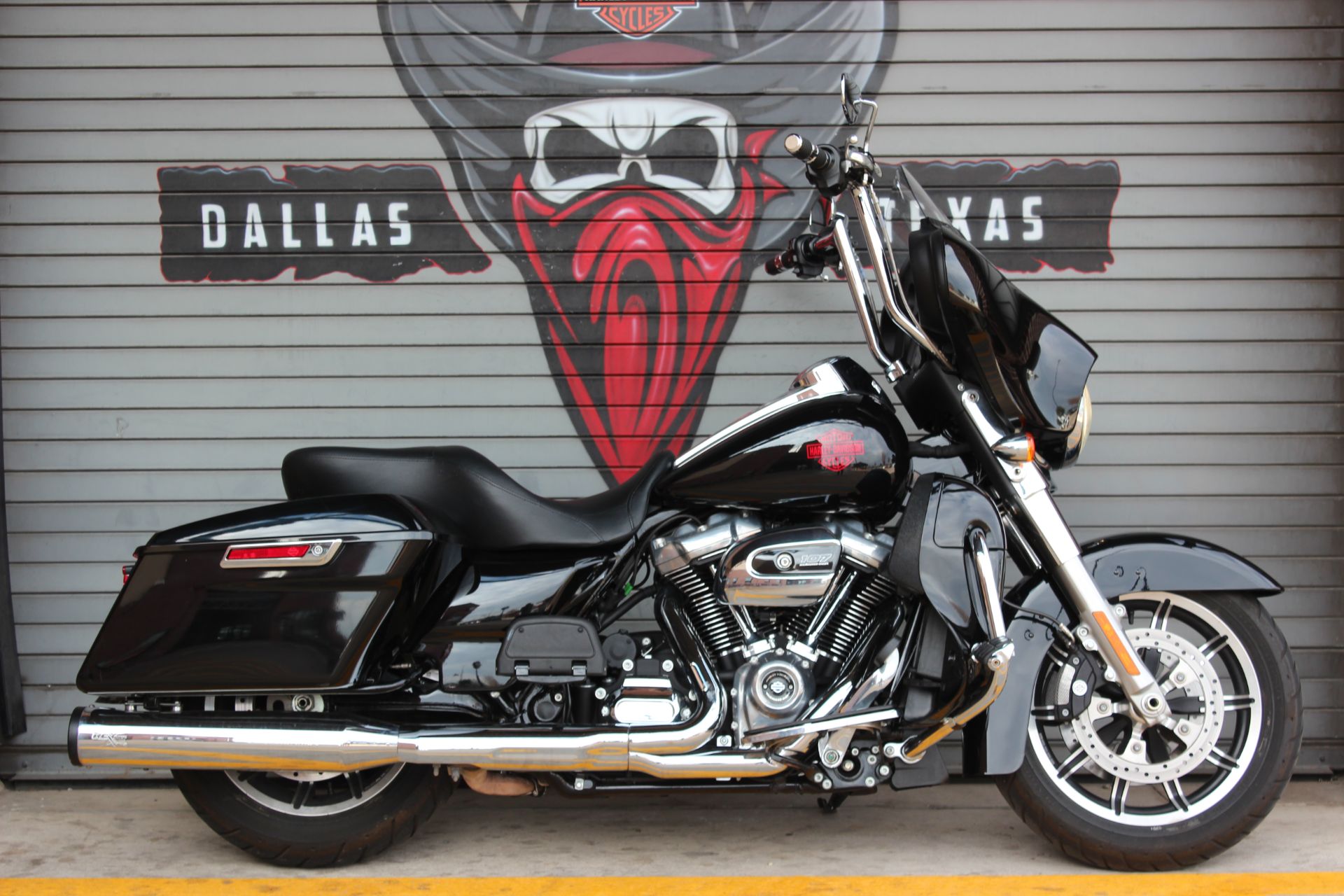 2019 Harley-Davidson Electra Glide® Standard in Carrollton, Texas - Photo 3