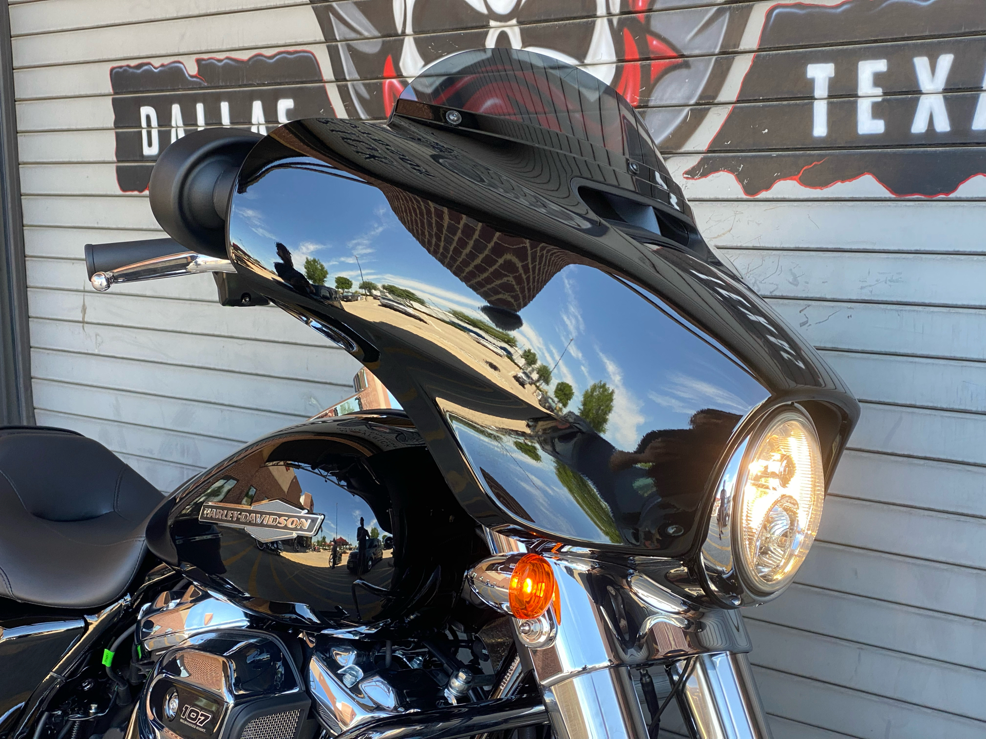 2023 Harley-Davidson Street Glide® in Carrollton, Texas - Photo 2