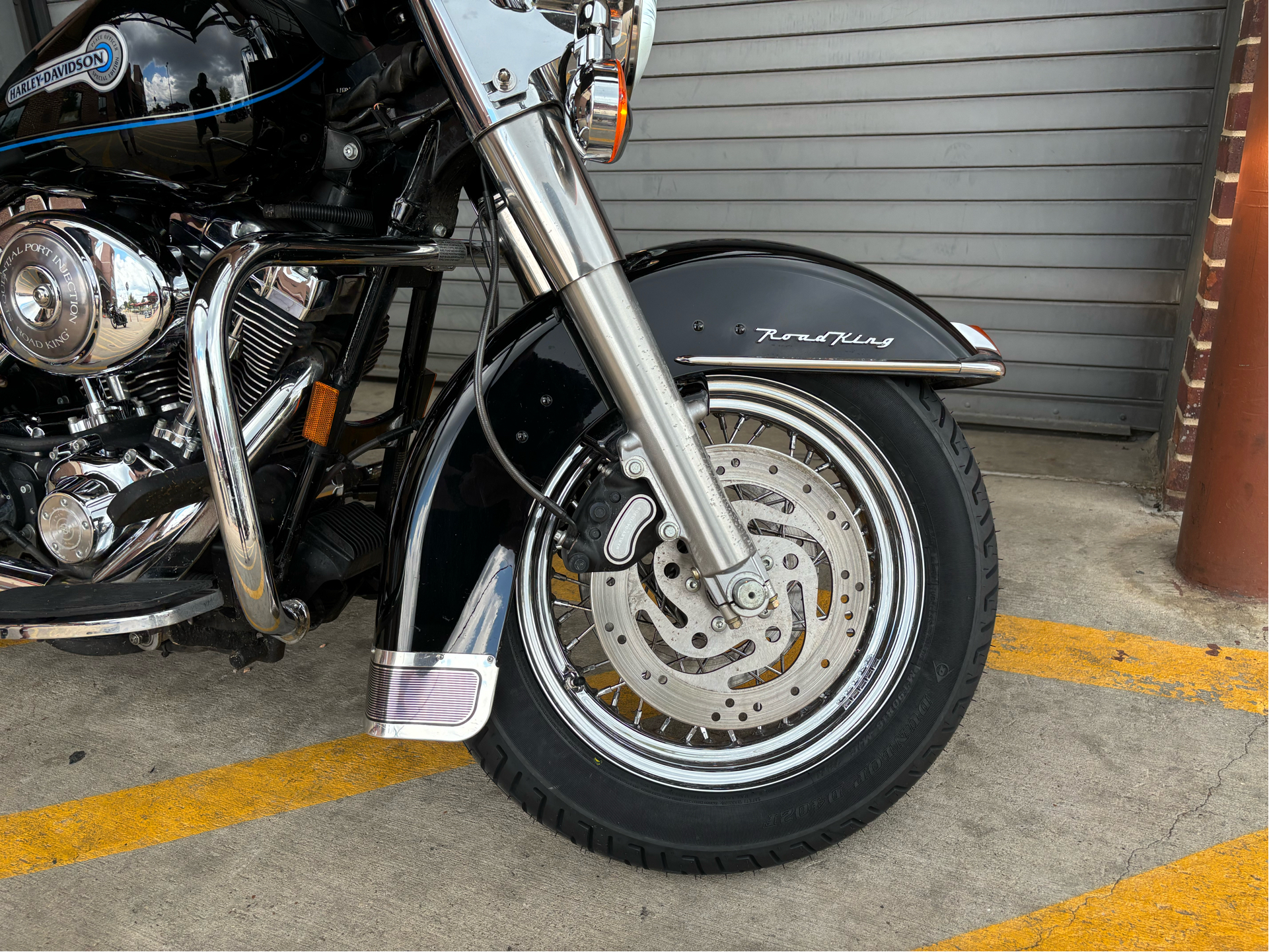 2006 Harley-Davidson Road King® Peace Officer Special Edition in Carrollton, Texas - Photo 3