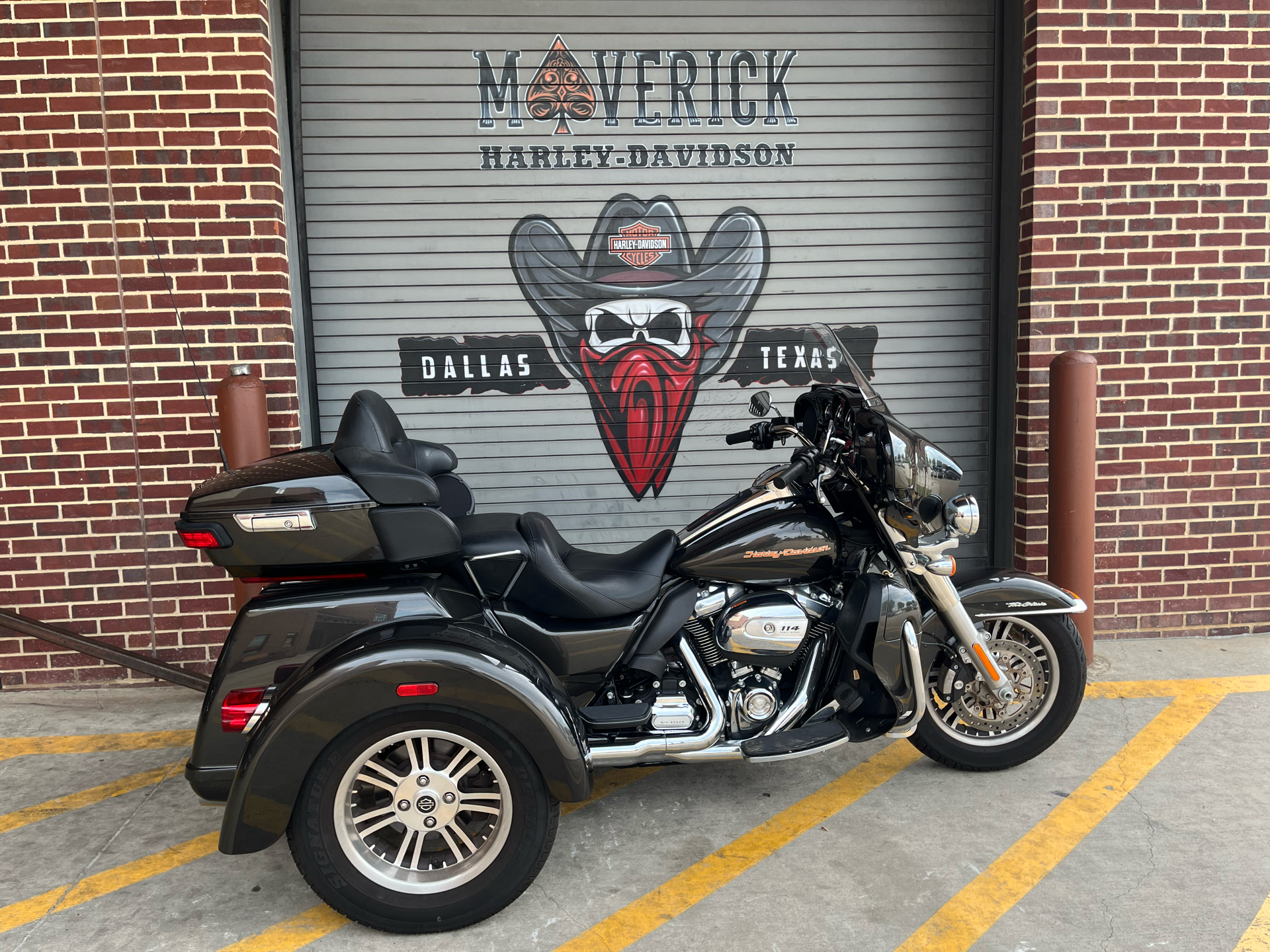 2019 Harley-Davidson Tri Glide® Ultra in Carrollton, Texas - Photo 1