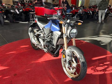 2021 Honda CB300R ABS in Mentor, Ohio - Photo 2