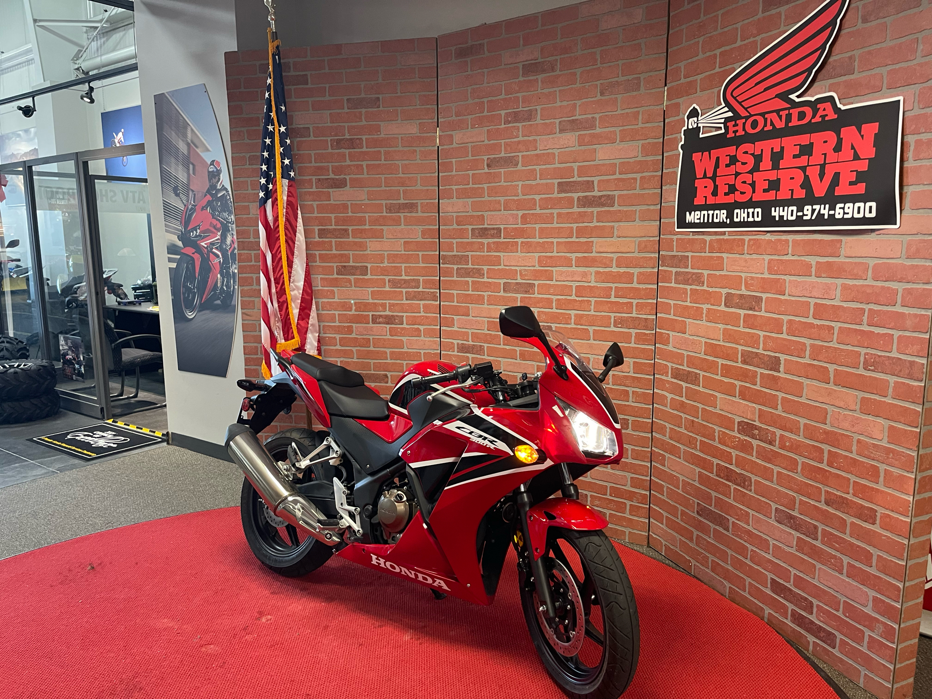 2019 Honda CBR300R in Mentor, Ohio - Photo 2