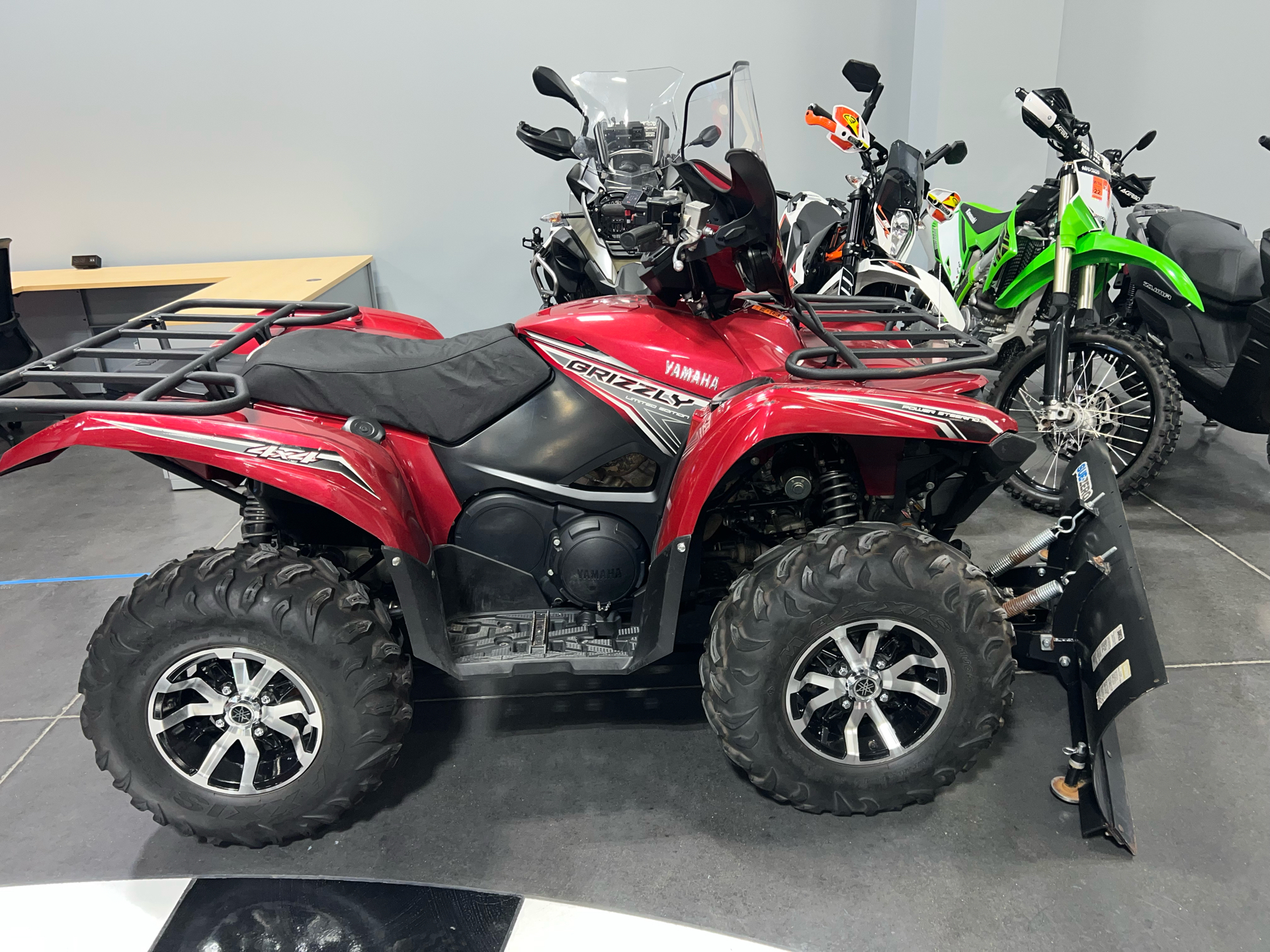 2017 Yamaha Grizzly EPS LE in Mentor, Ohio - Photo 2