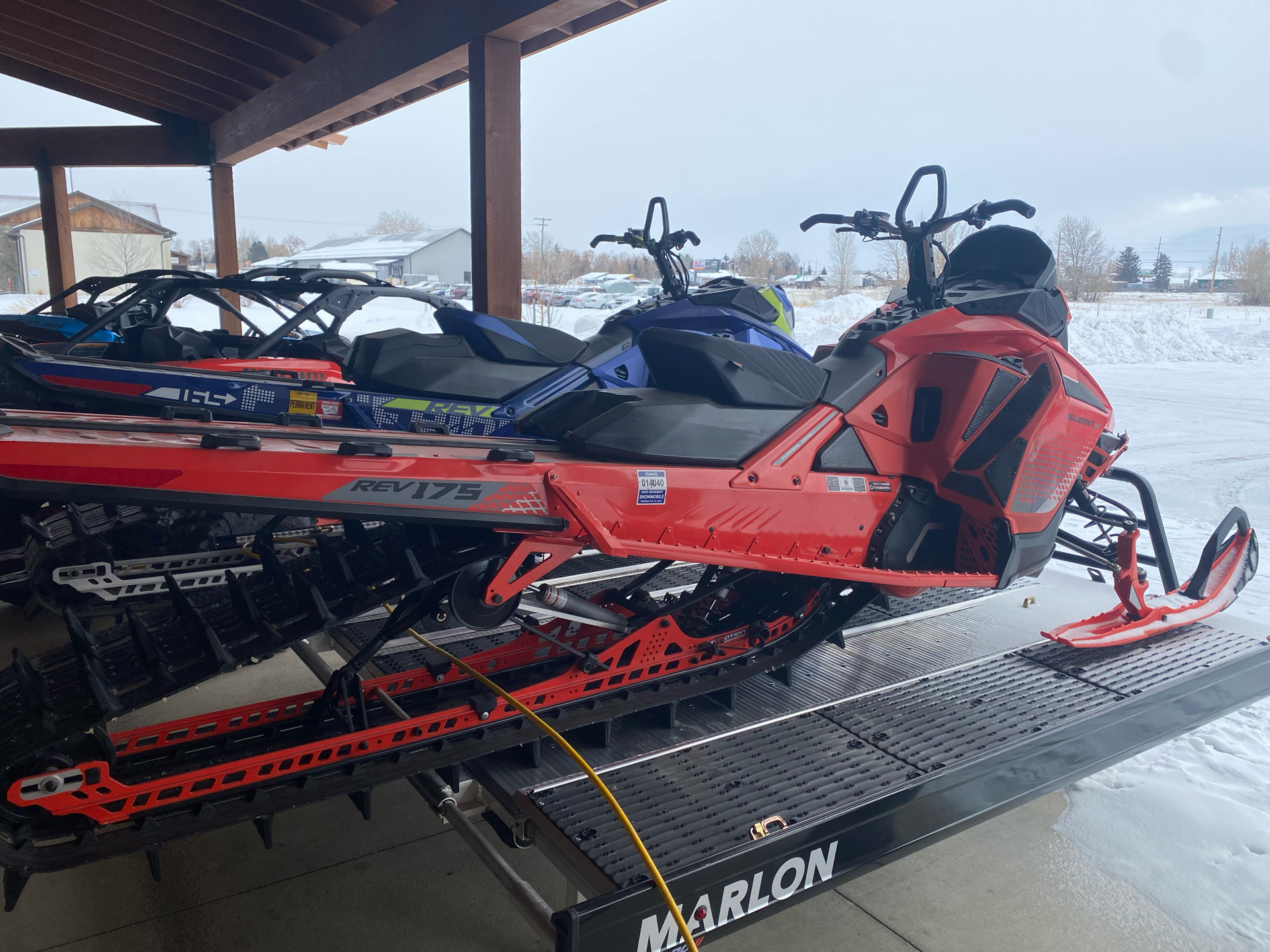 2019 Ski-Doo Summit X 175 850 E-TEC SHOT PowderMax Light 3.0 w/ FlexEdge HA in Bozeman, Montana - Photo 3