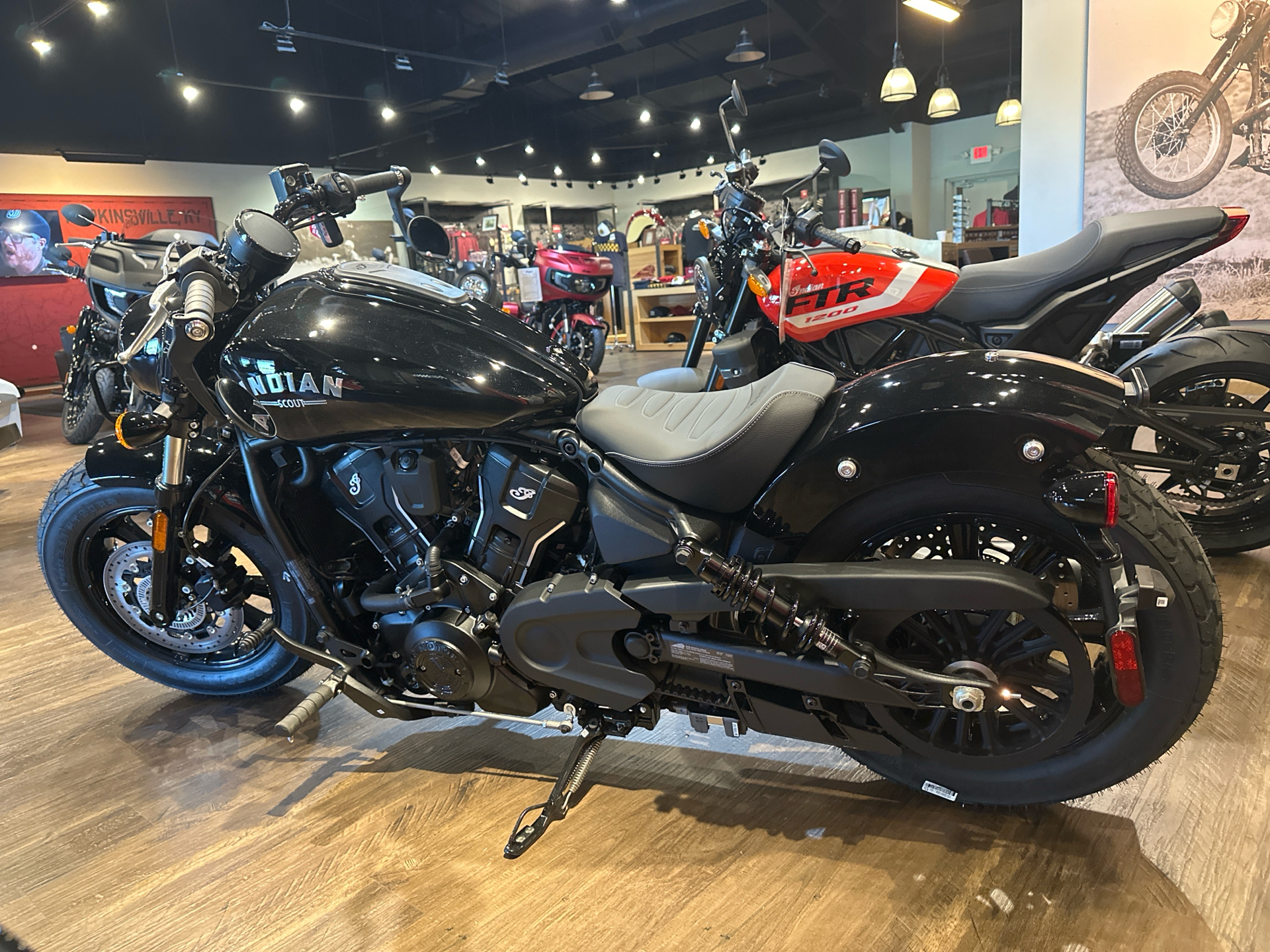 2025 Indian Motorcycle Scout® Bobber Limited +Tech in Hopkinsville, Kentucky - Photo 2