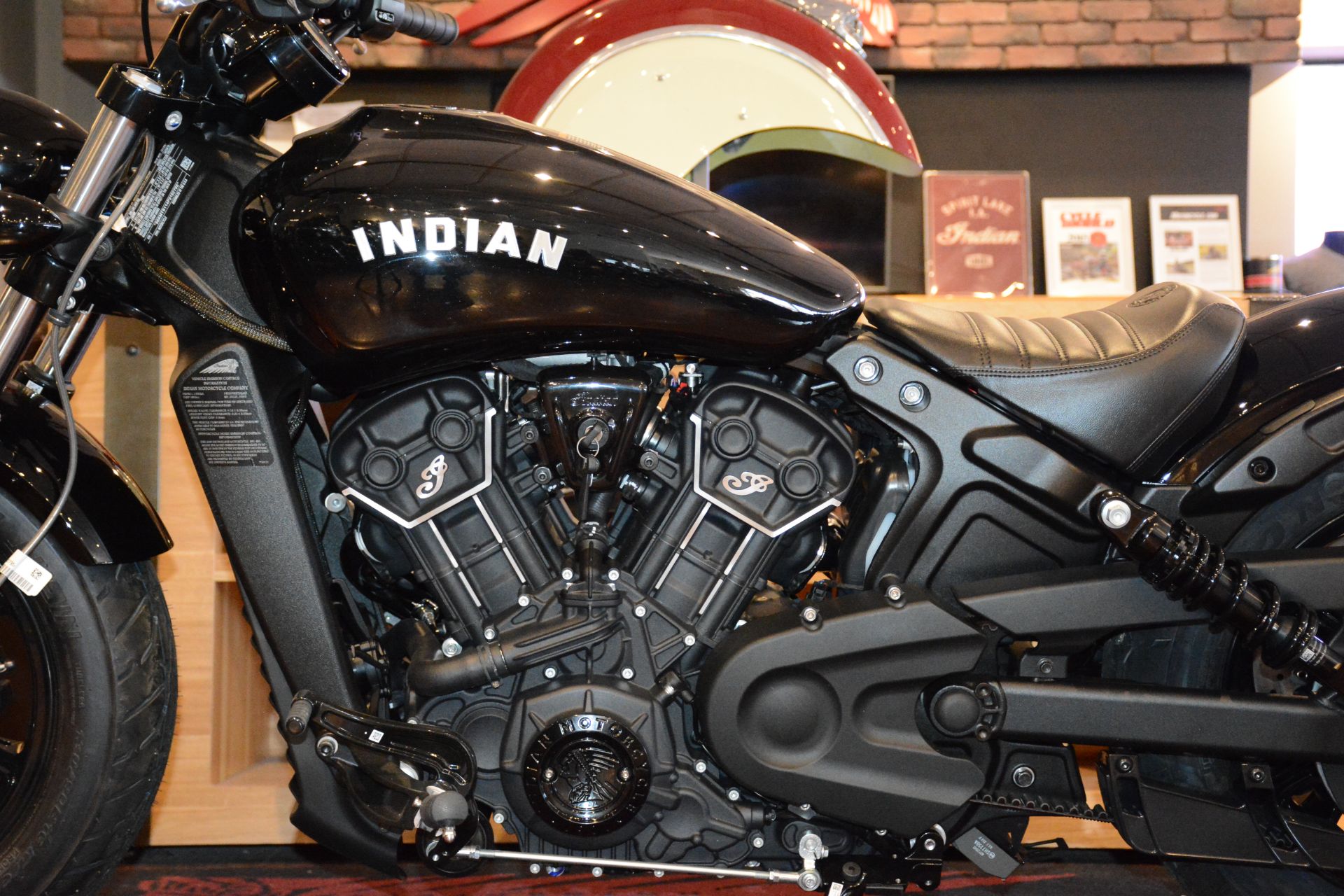 2023 Indian Motorcycle Scout® Bobber Sixty in El Paso, Texas - Photo 6