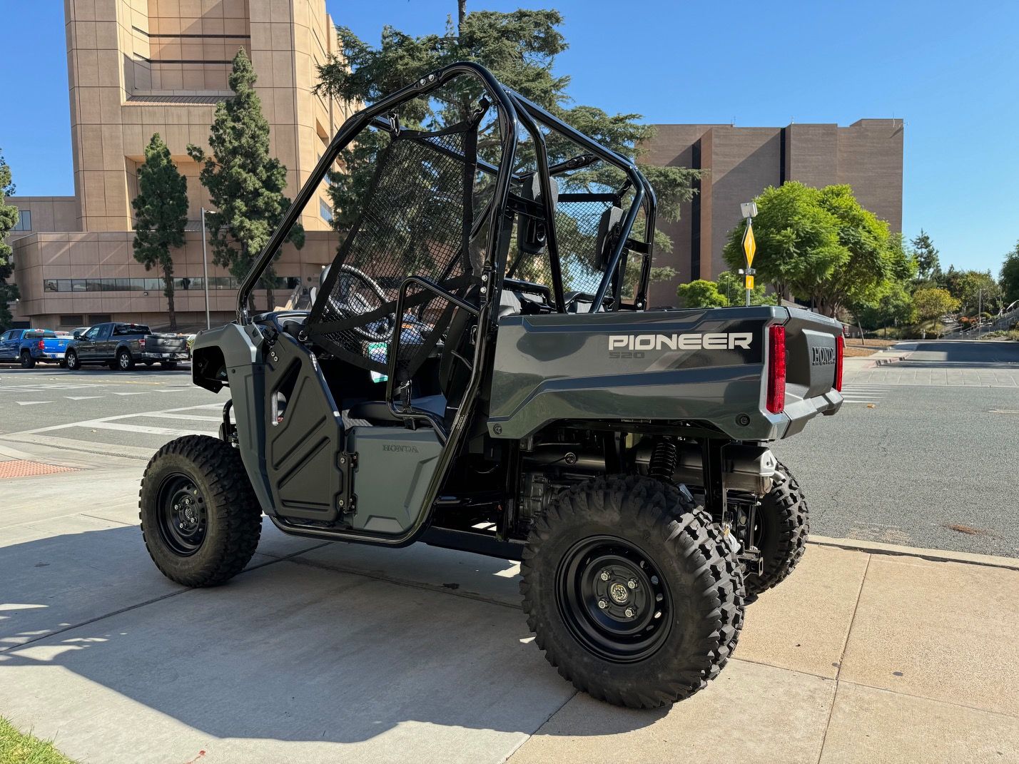 2025 Honda Pioneer 520 in EL Cajon, California - Photo 6