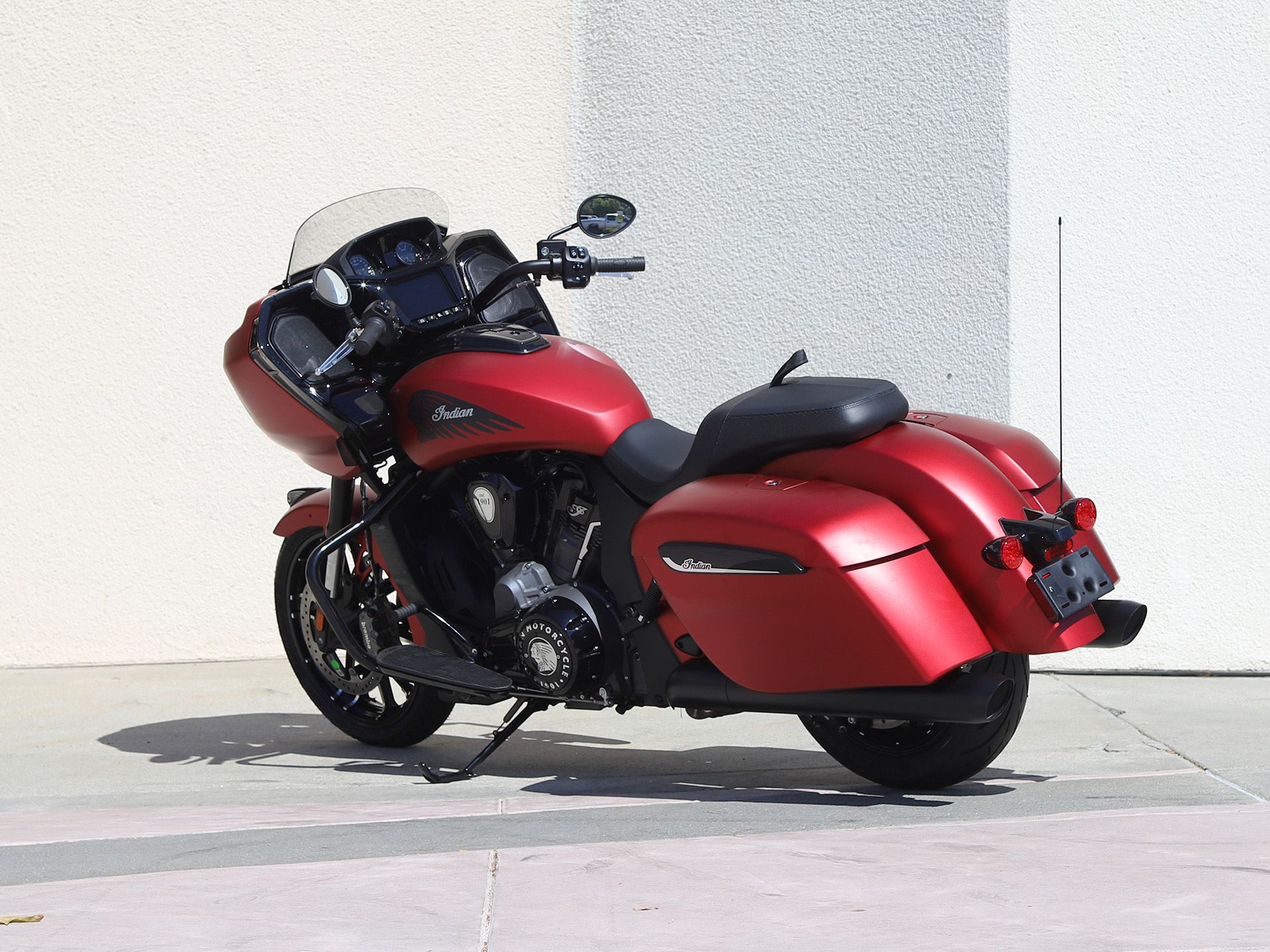 2024 Indian Motorcycle Challenger® Dark Horse® in EL Cajon, California - Photo 6