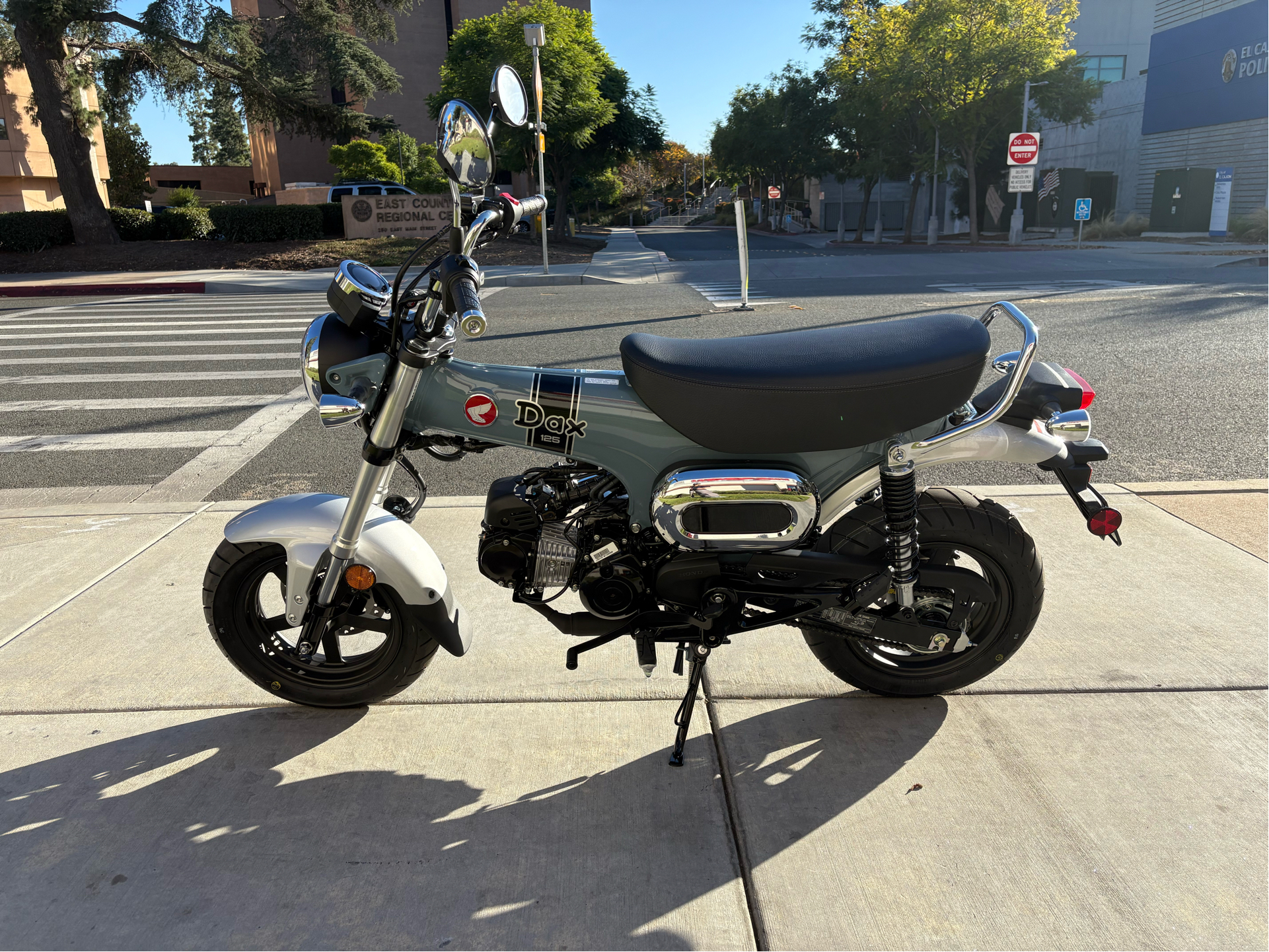 2025 Honda Dax 125 in EL Cajon, California - Photo 2