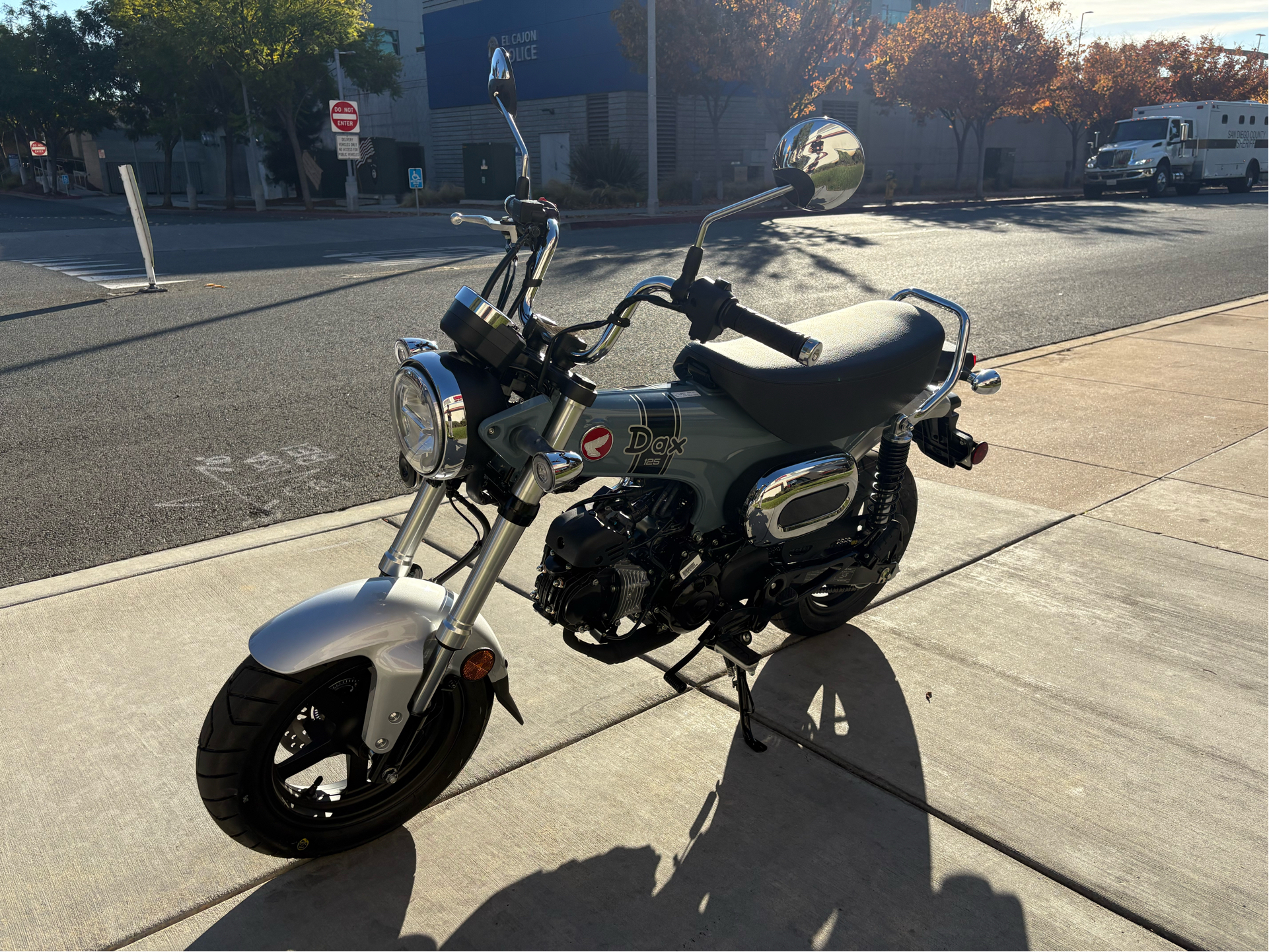 2025 Honda Dax 125 in EL Cajon, California - Photo 8